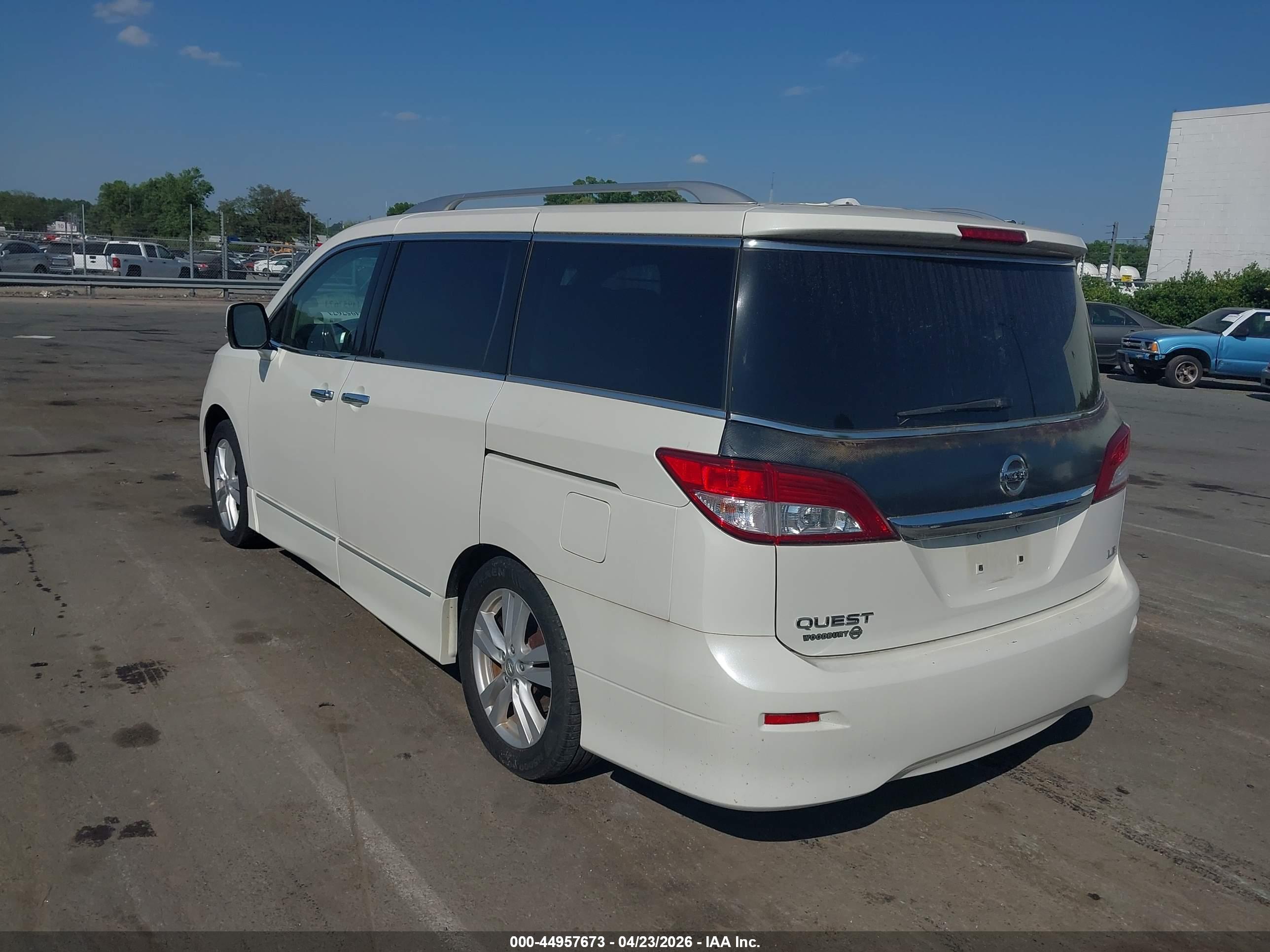 NISSAN QUEST image 3