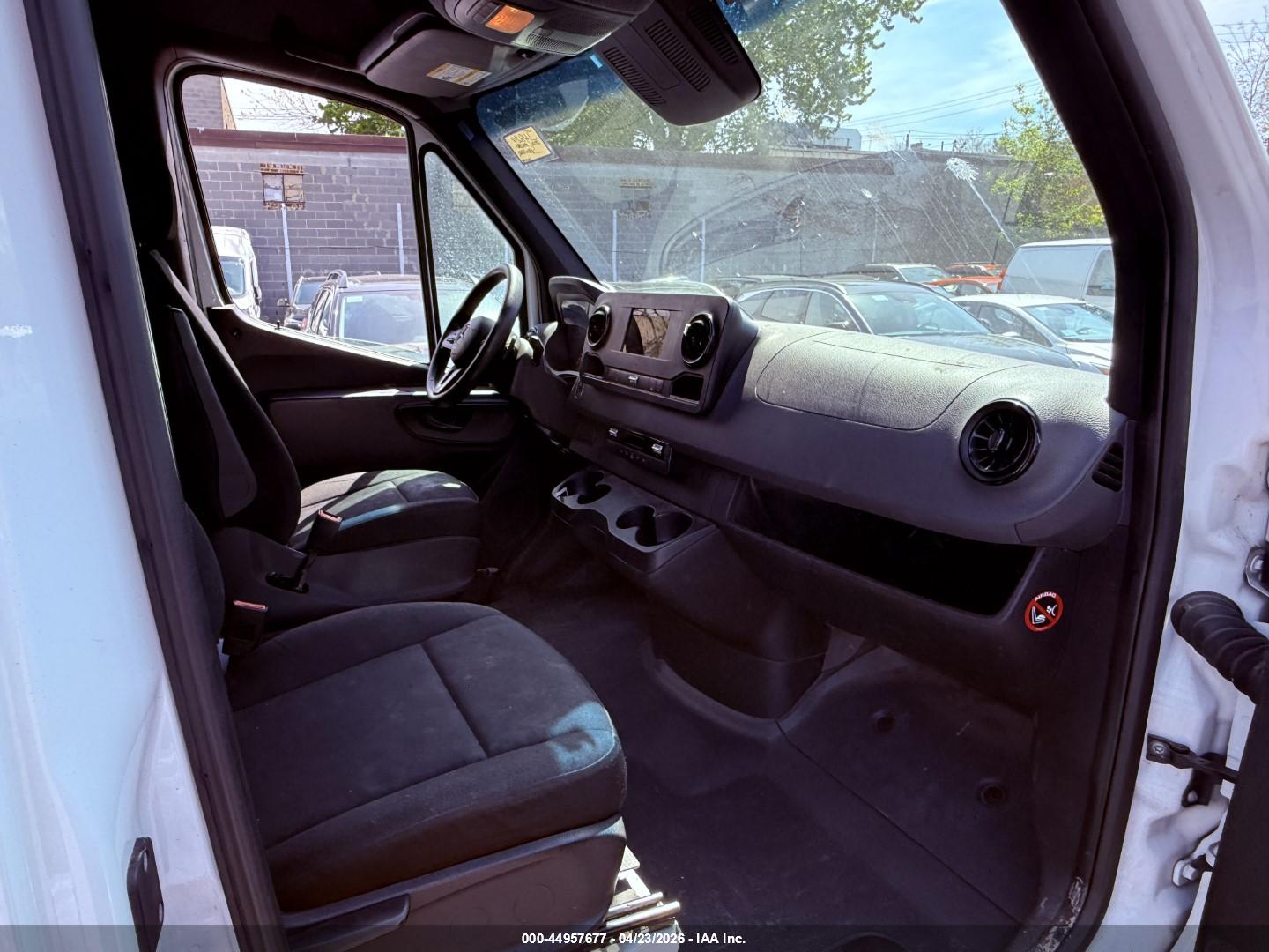 MERCEDES-BENZ SPRINTER image 5