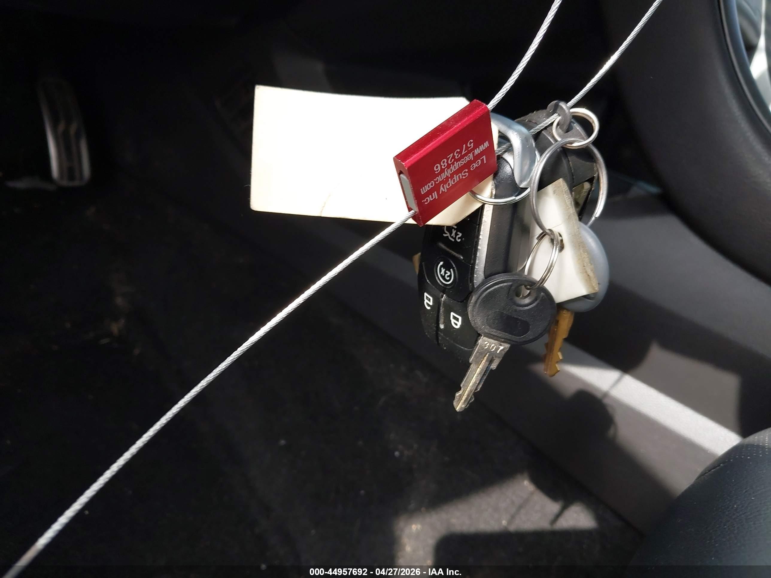 FORD FUSION image 11