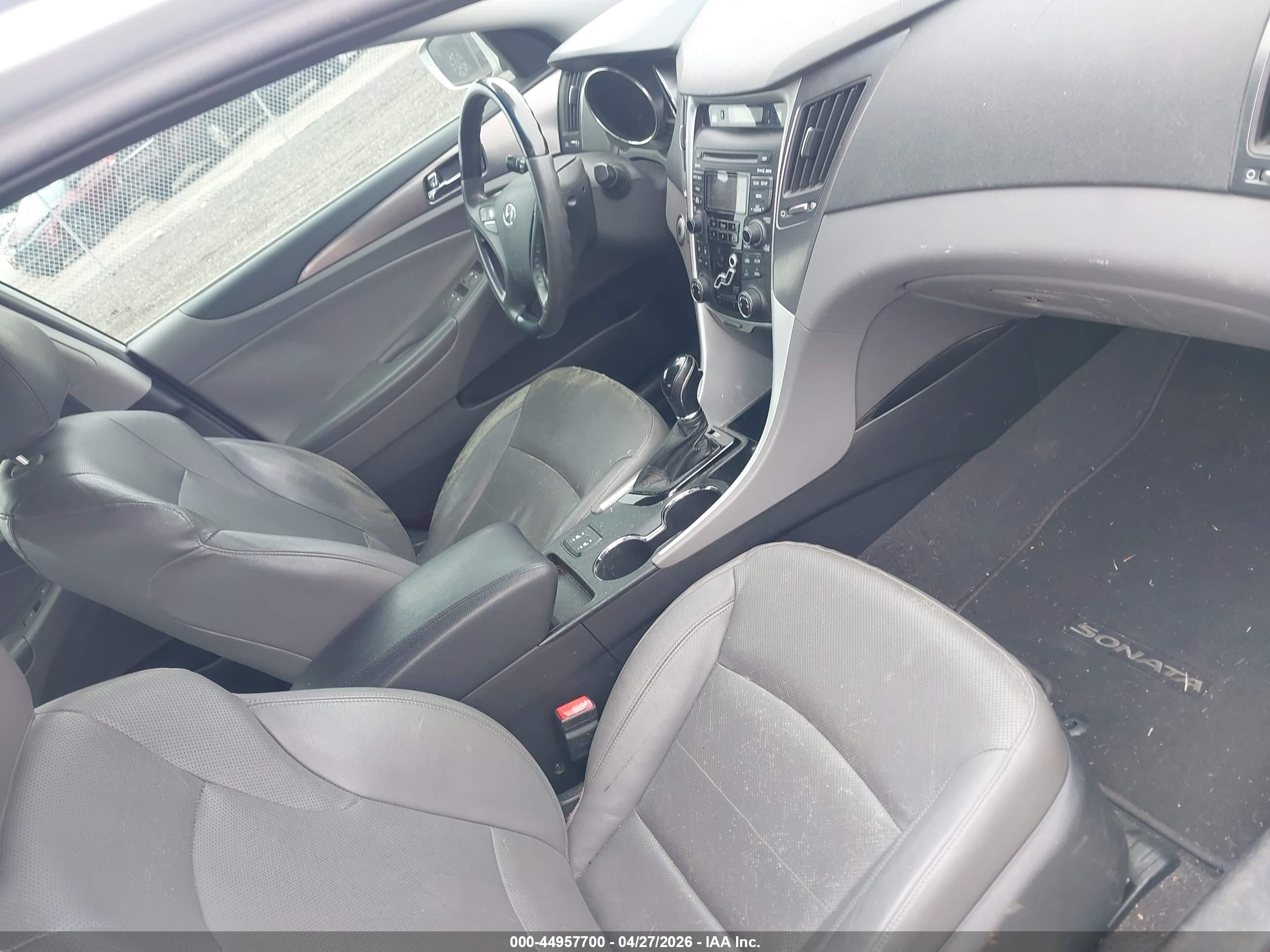 HYUNDAI SONATA image 5