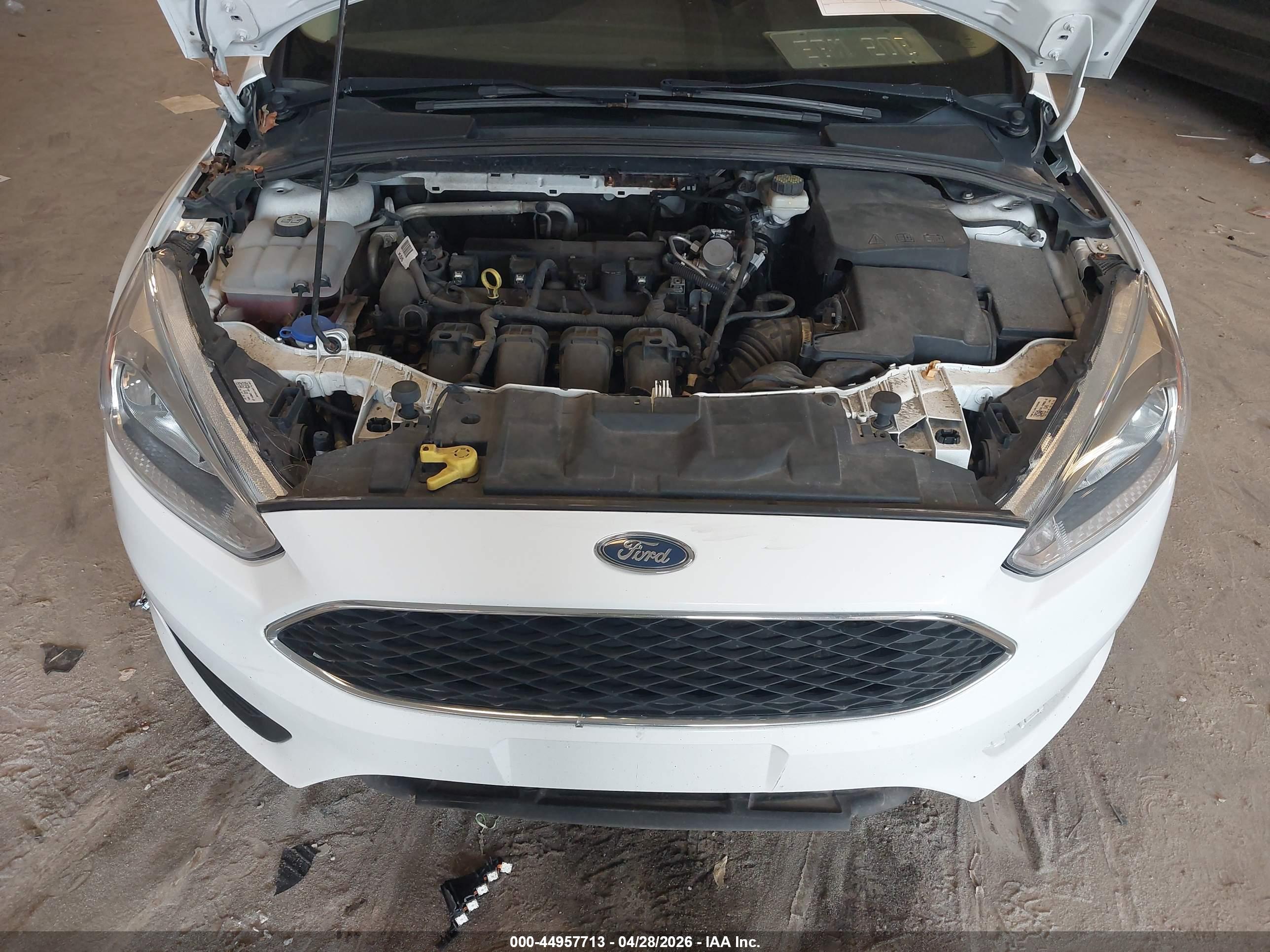 FORD FOCUS image 10