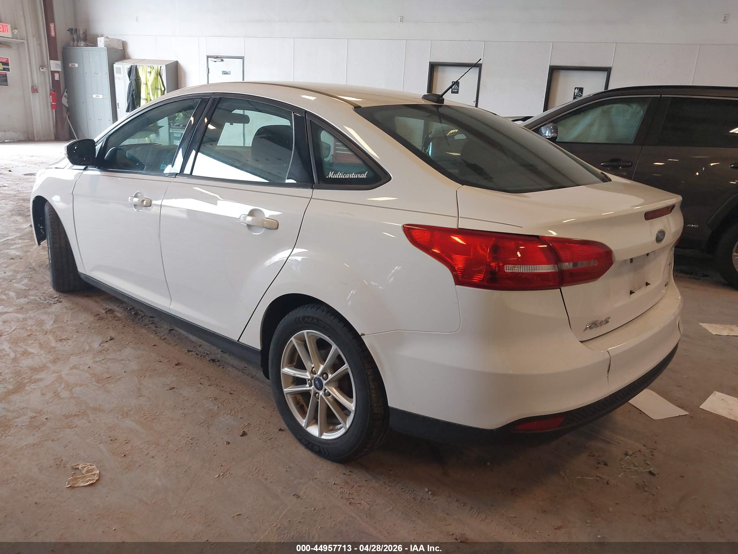 FORD FOCUS image 3