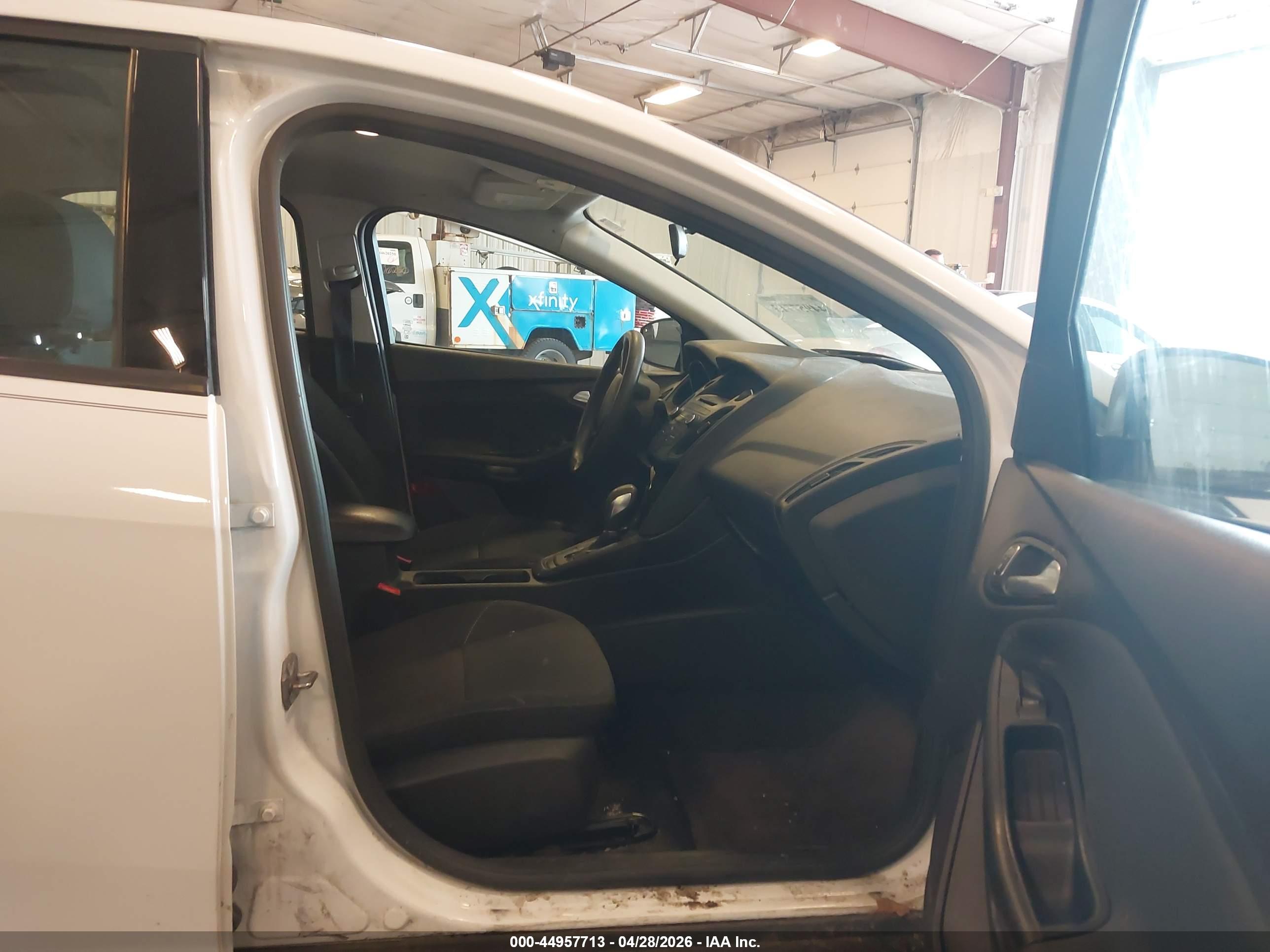 FORD FOCUS image 5