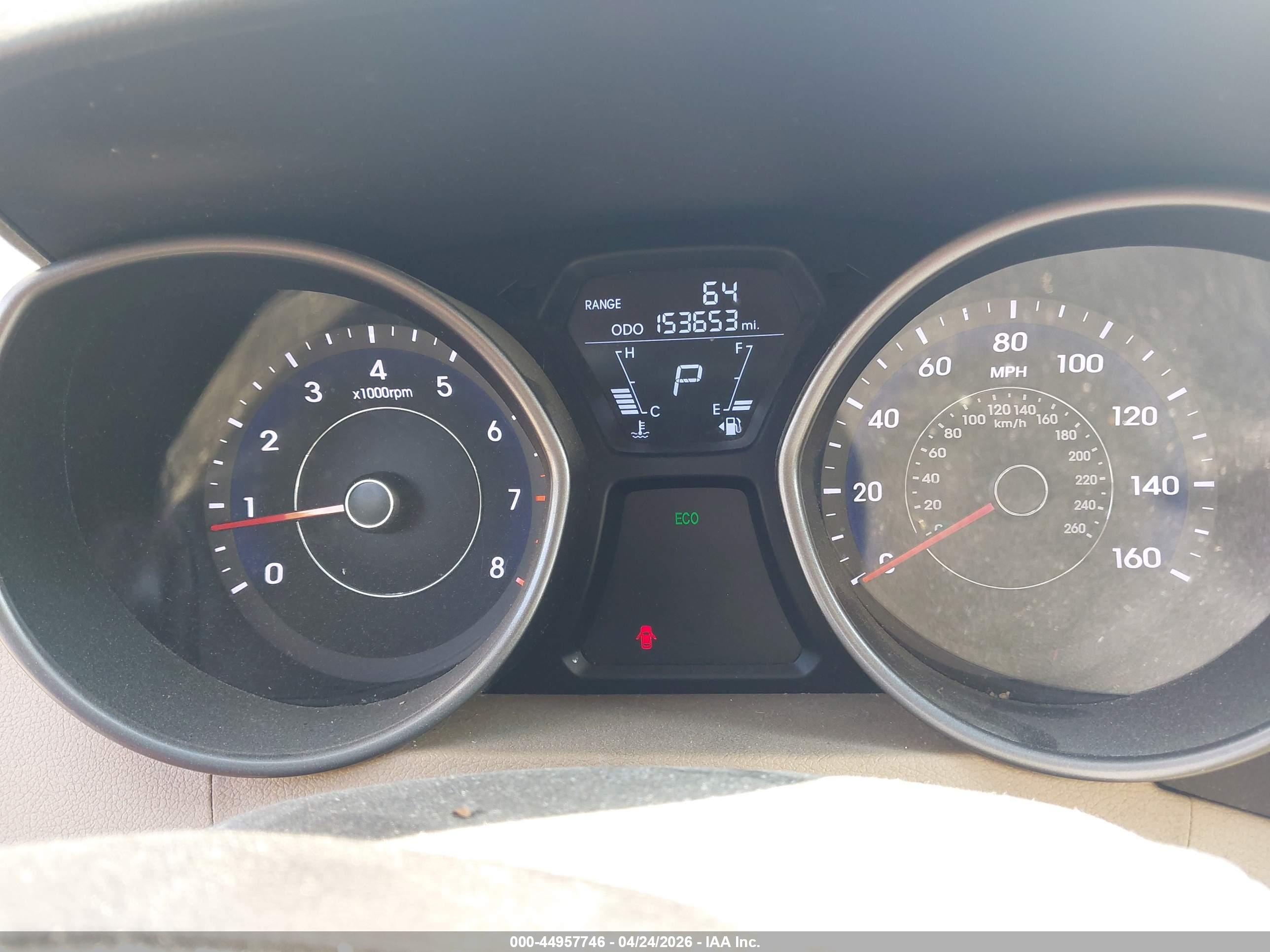 HYUNDAI ELANTRA image 7