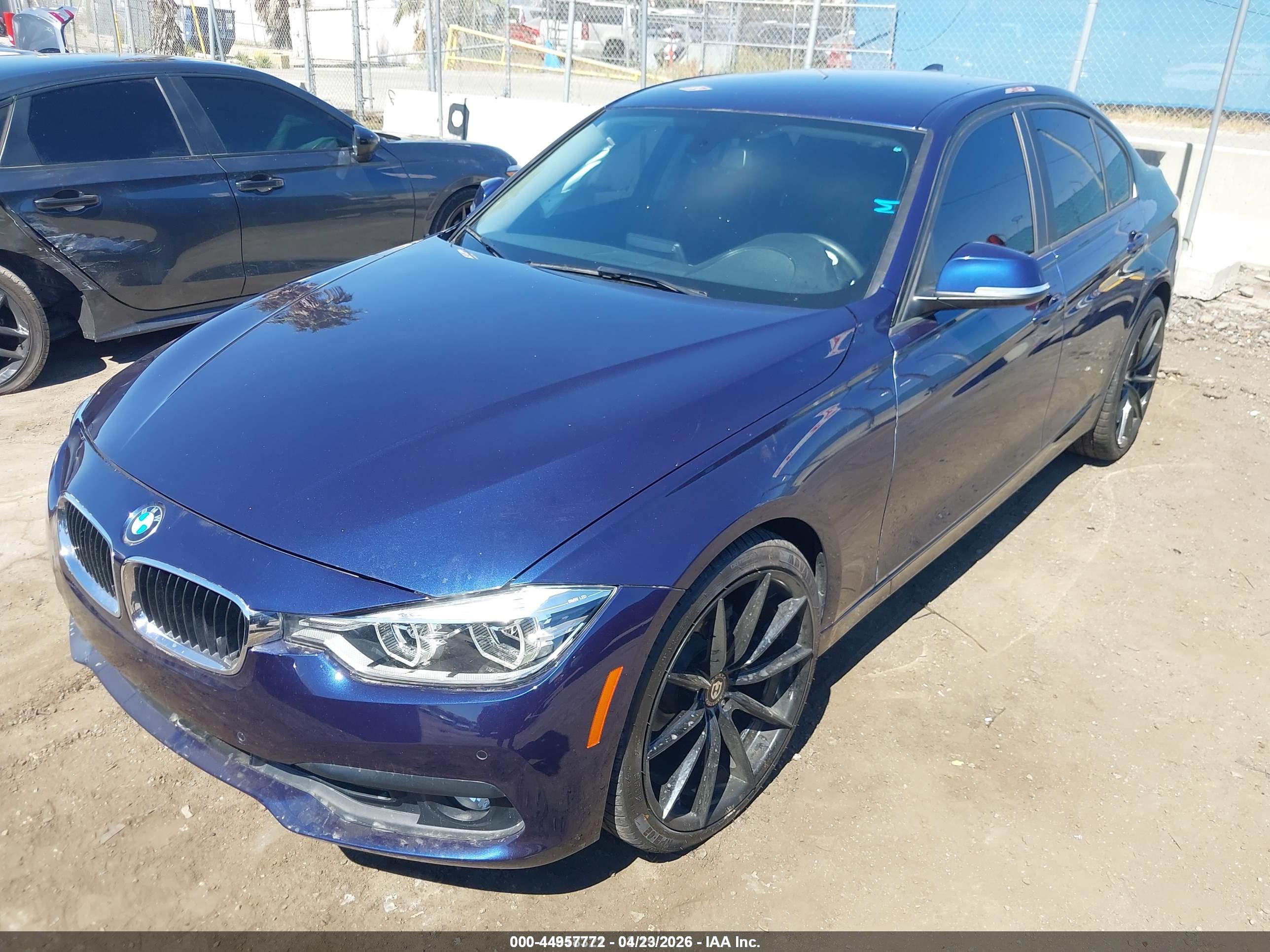 BMW 320I image 2