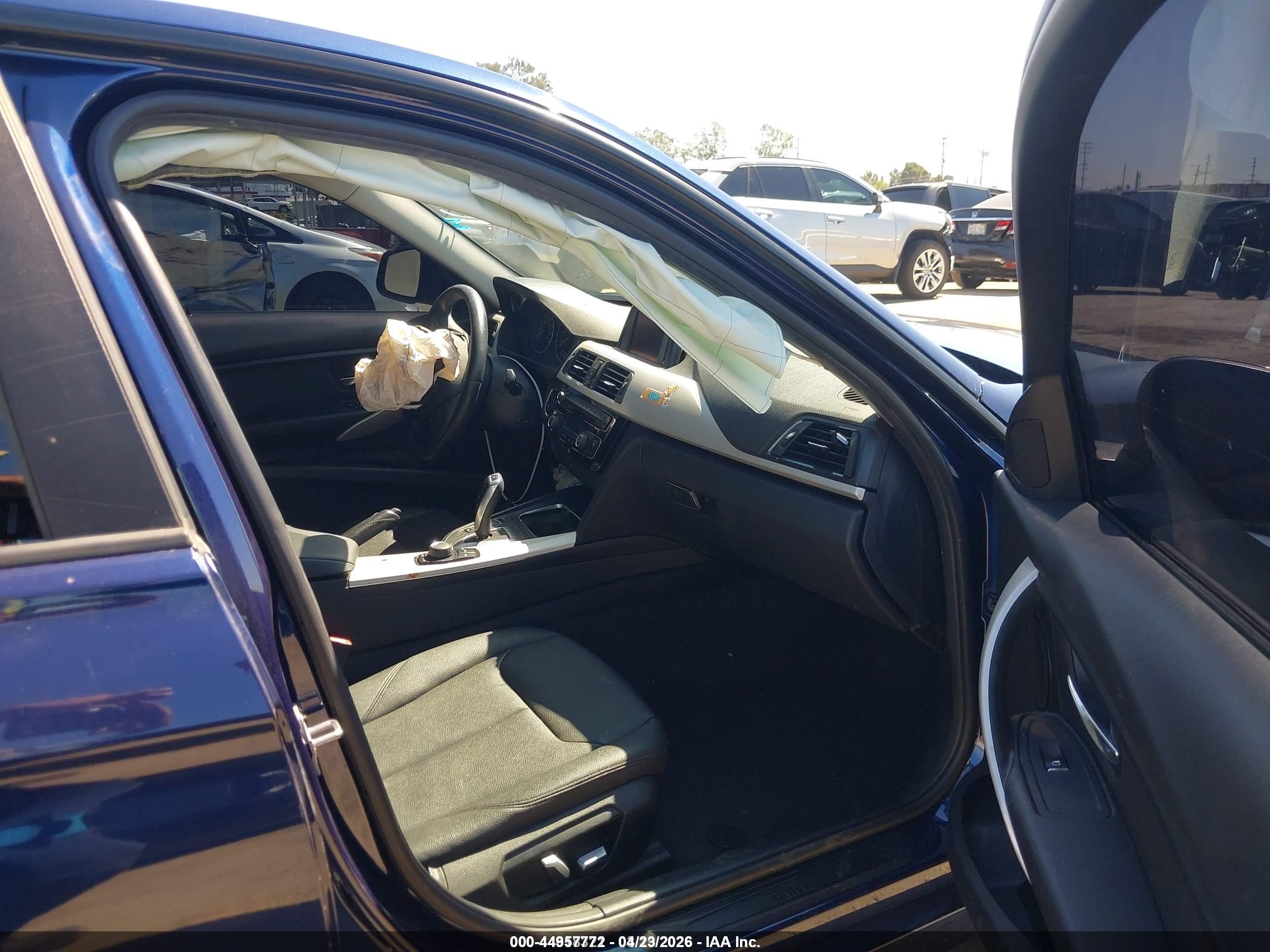 BMW 320I image 5