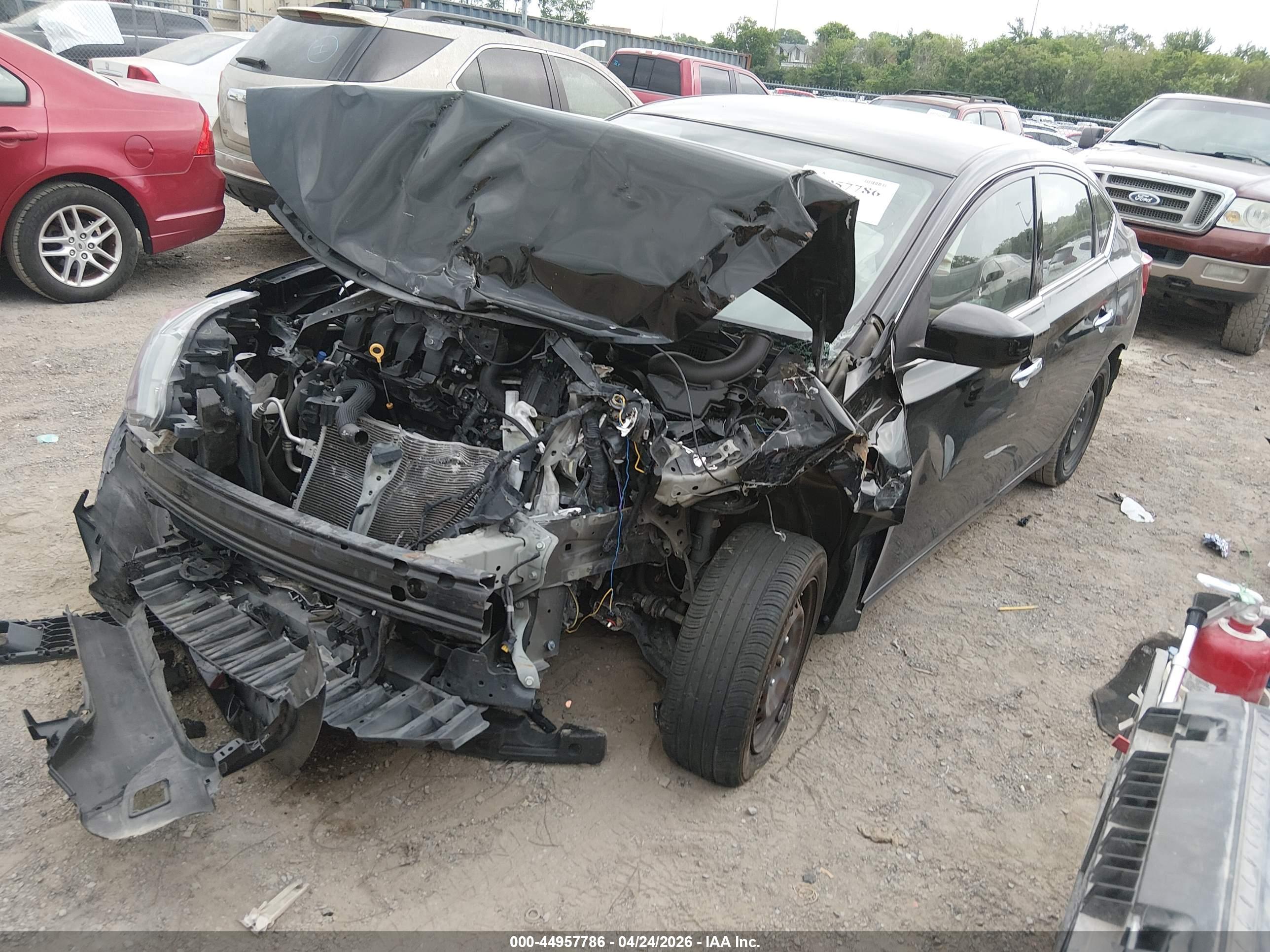 NISSAN SENTRA image 2