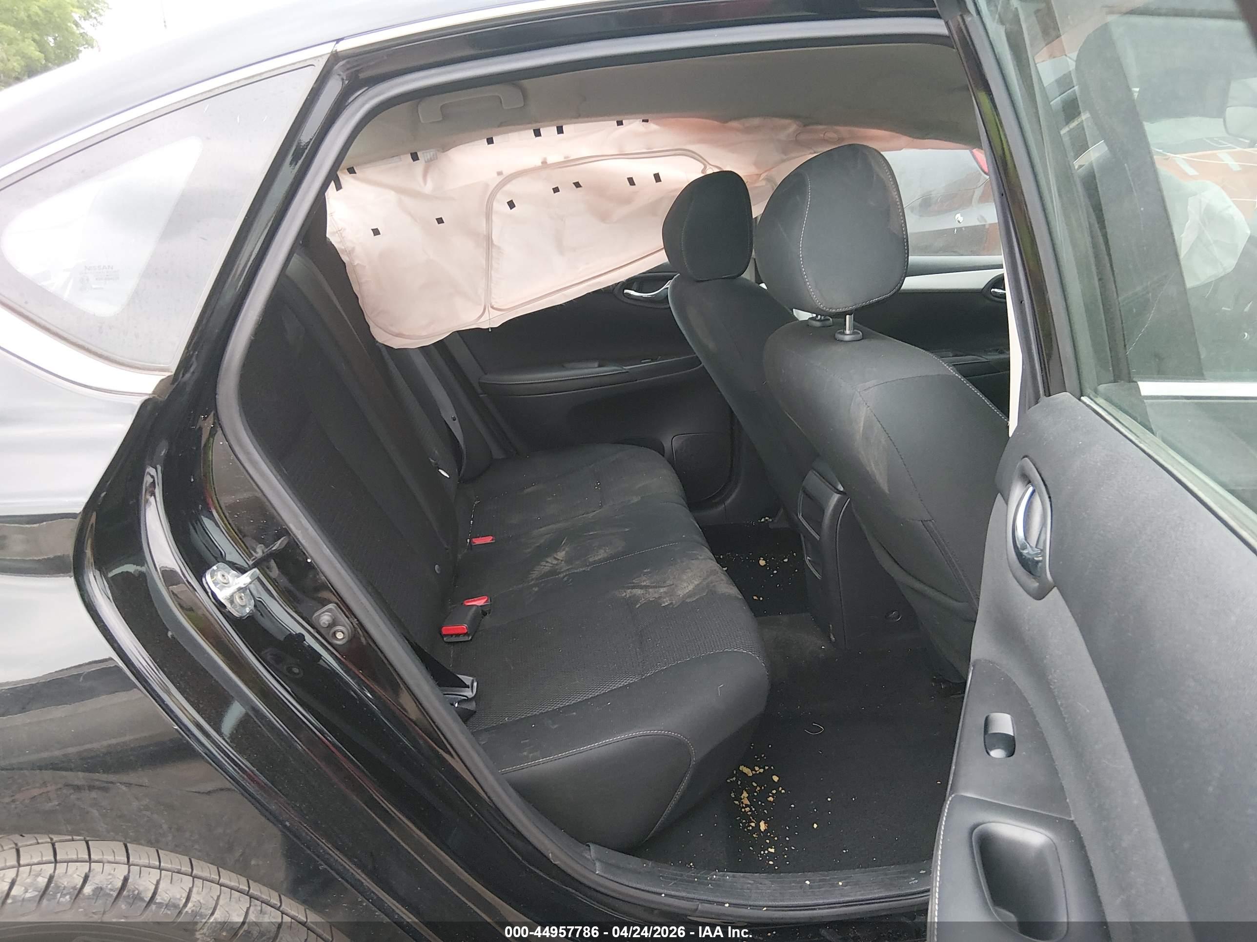 NISSAN SENTRA image 8