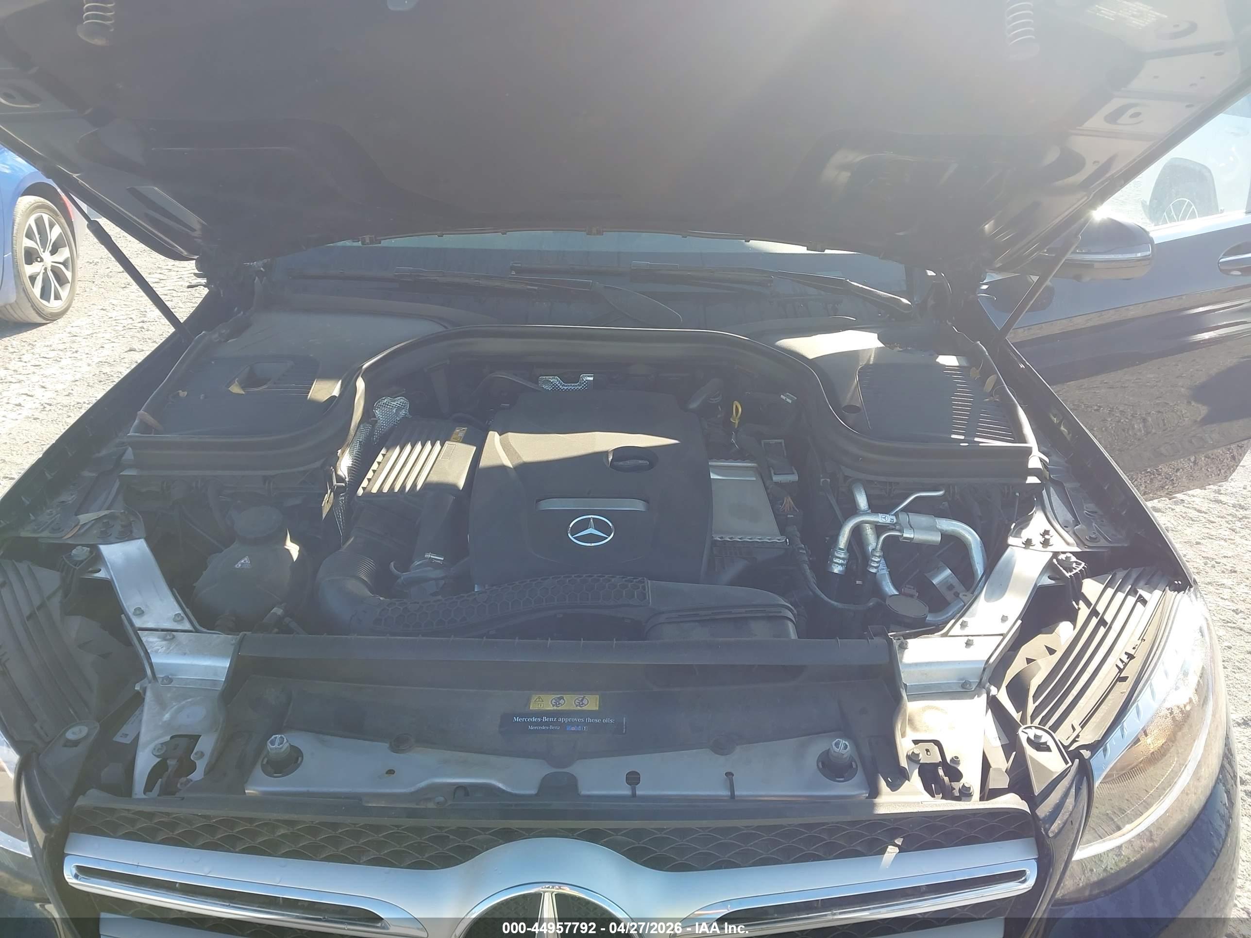 MERCEDES-BENZ GLC image 10