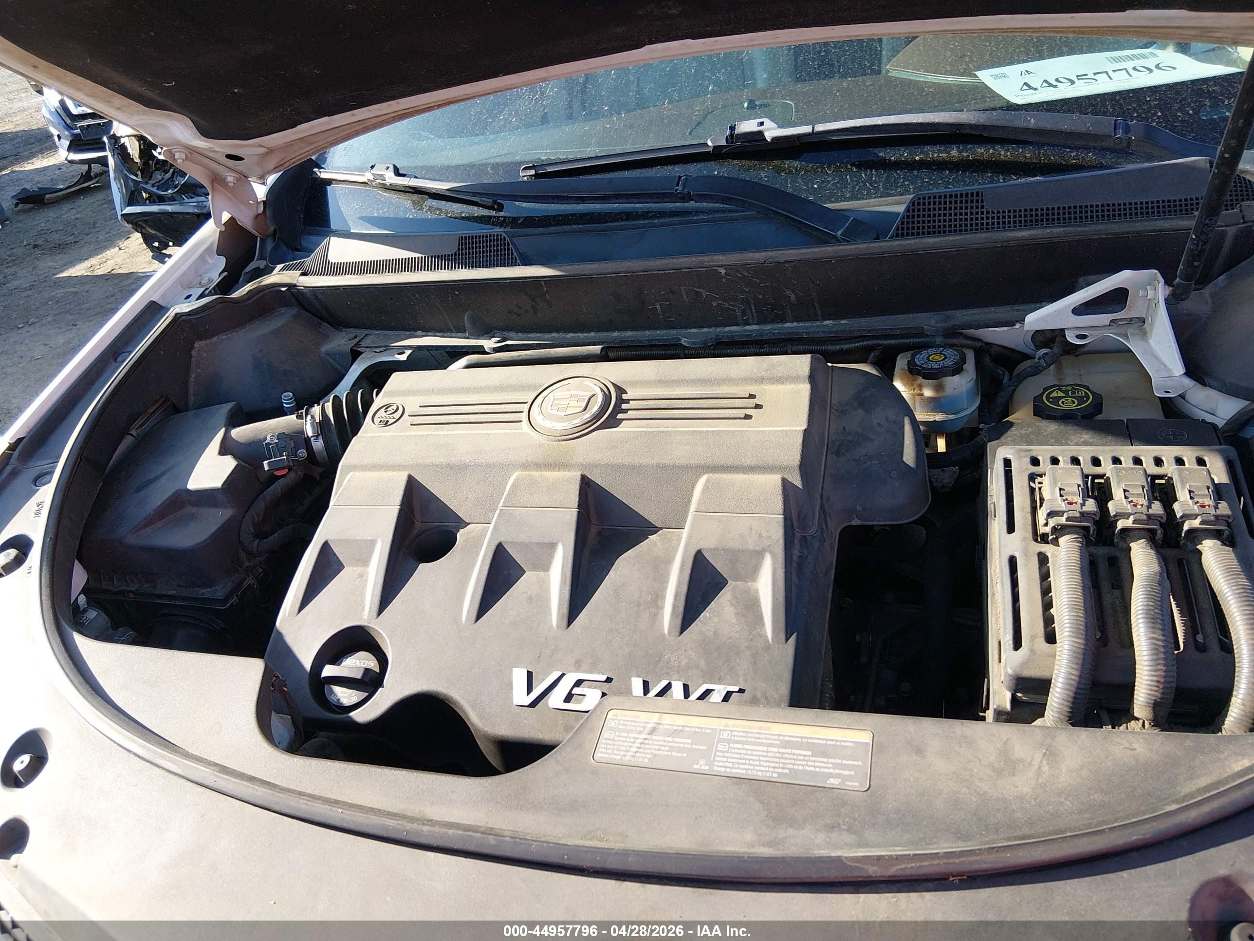 CADILLAC SRX image 10