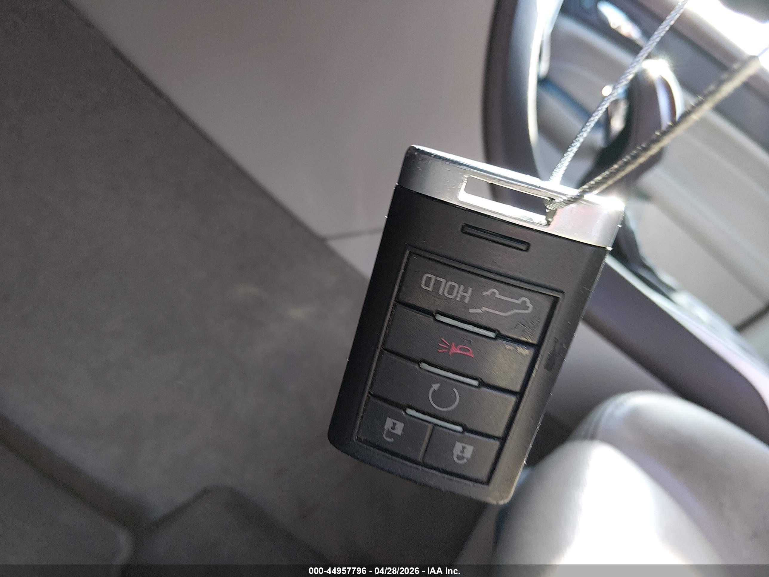 CADILLAC SRX image 11