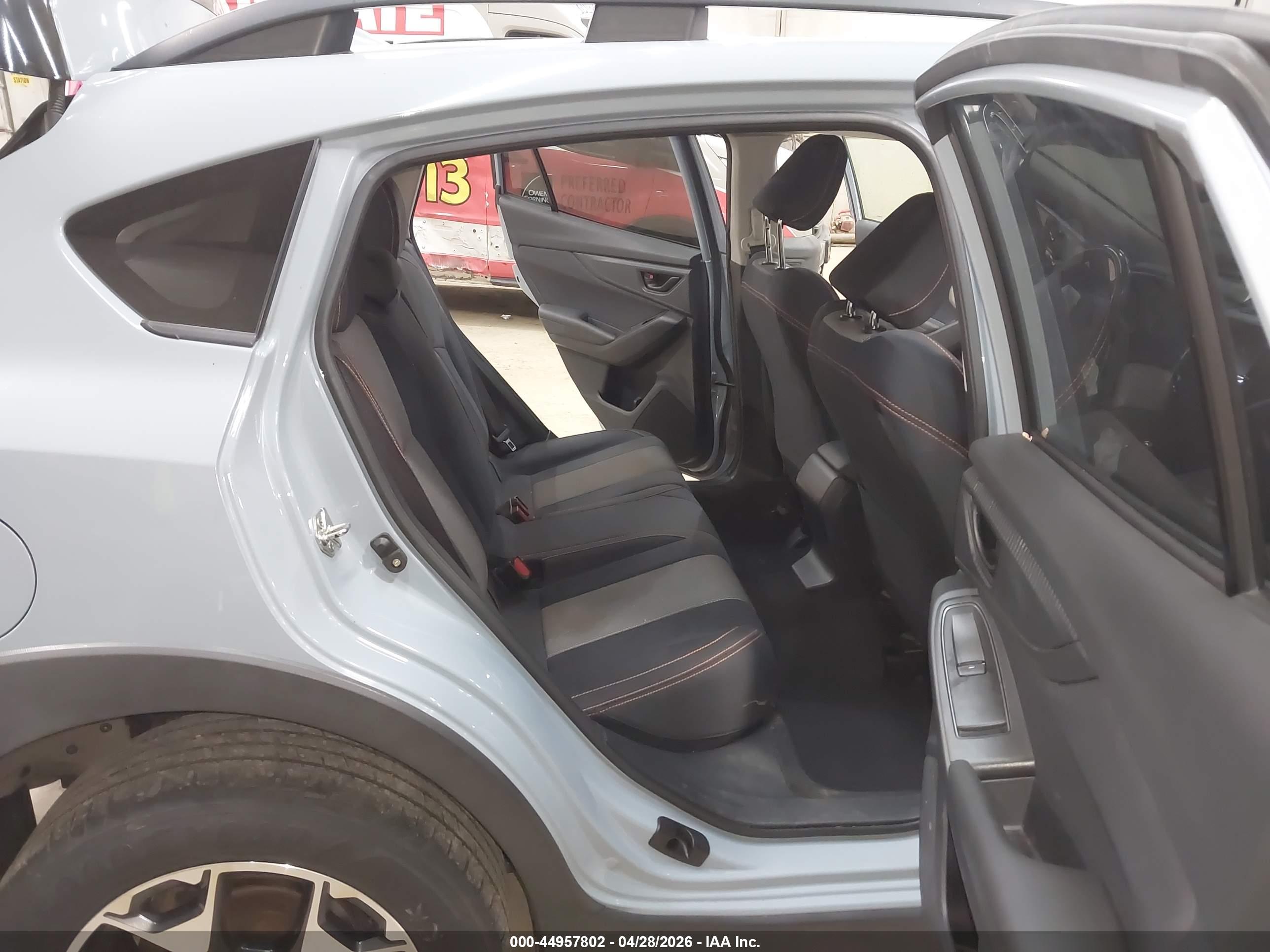 SUBARU CROSSTREK image 8