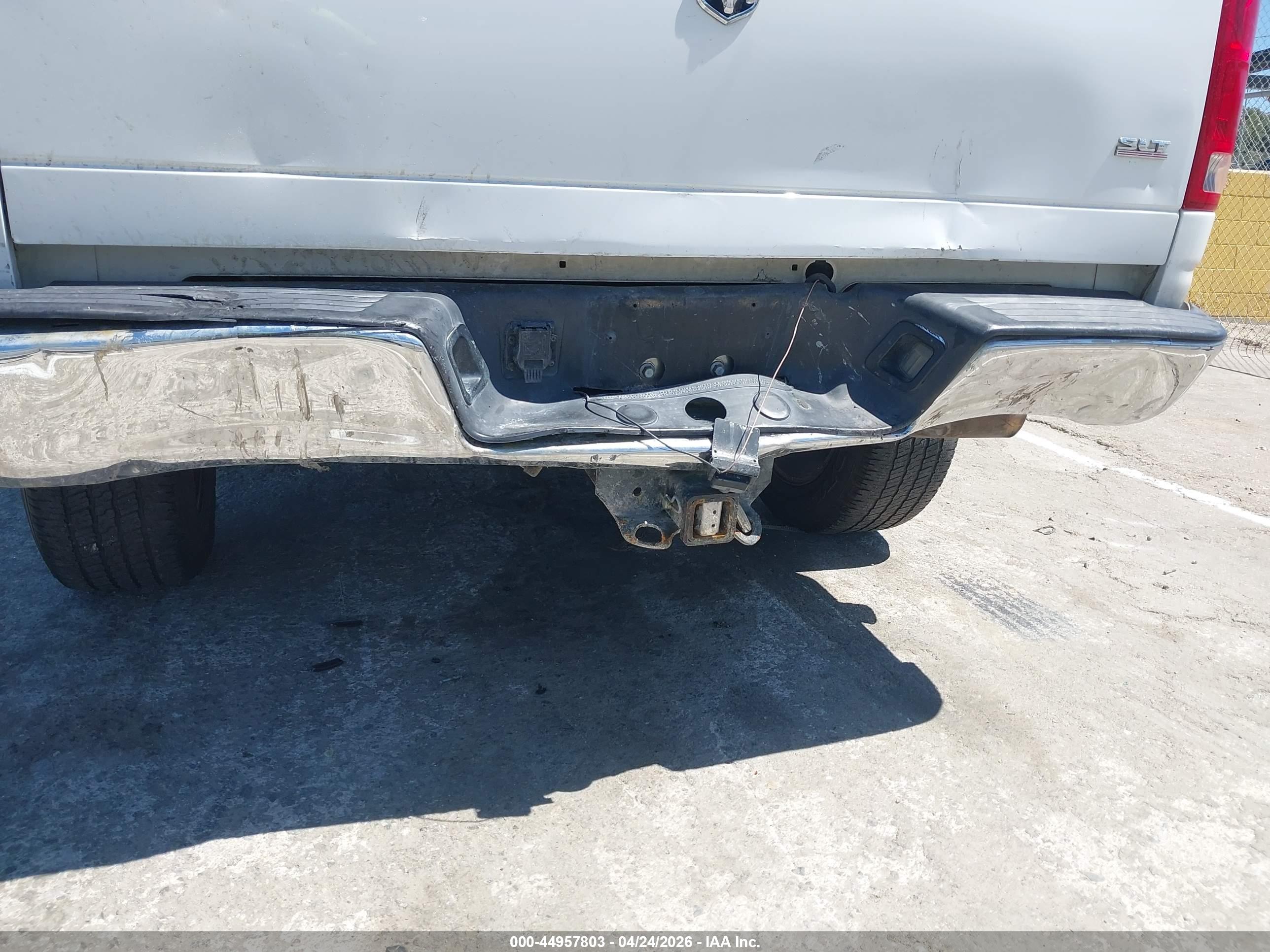 DODGE RAM image 6
