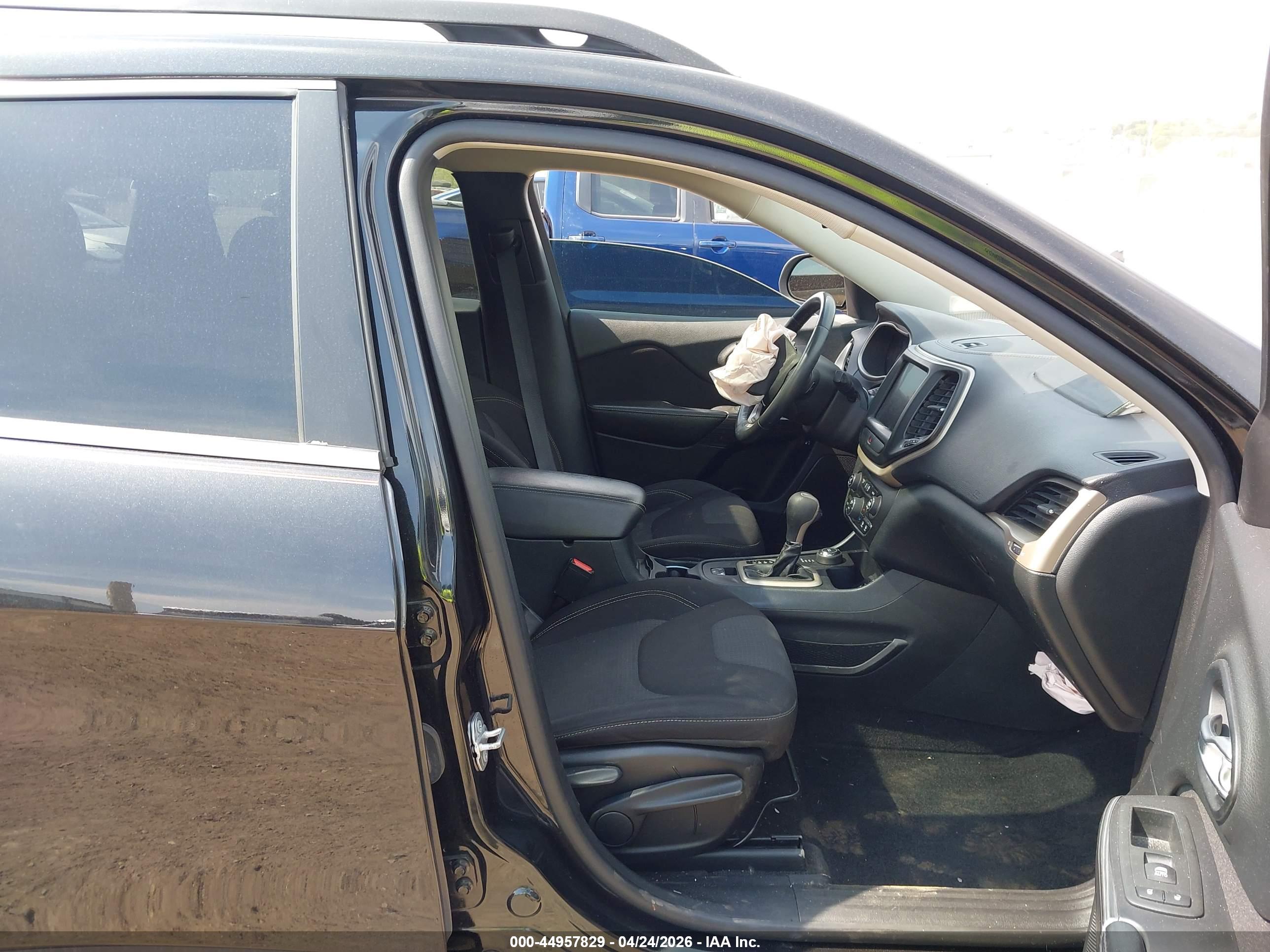 JEEP CHEROKEE image 5