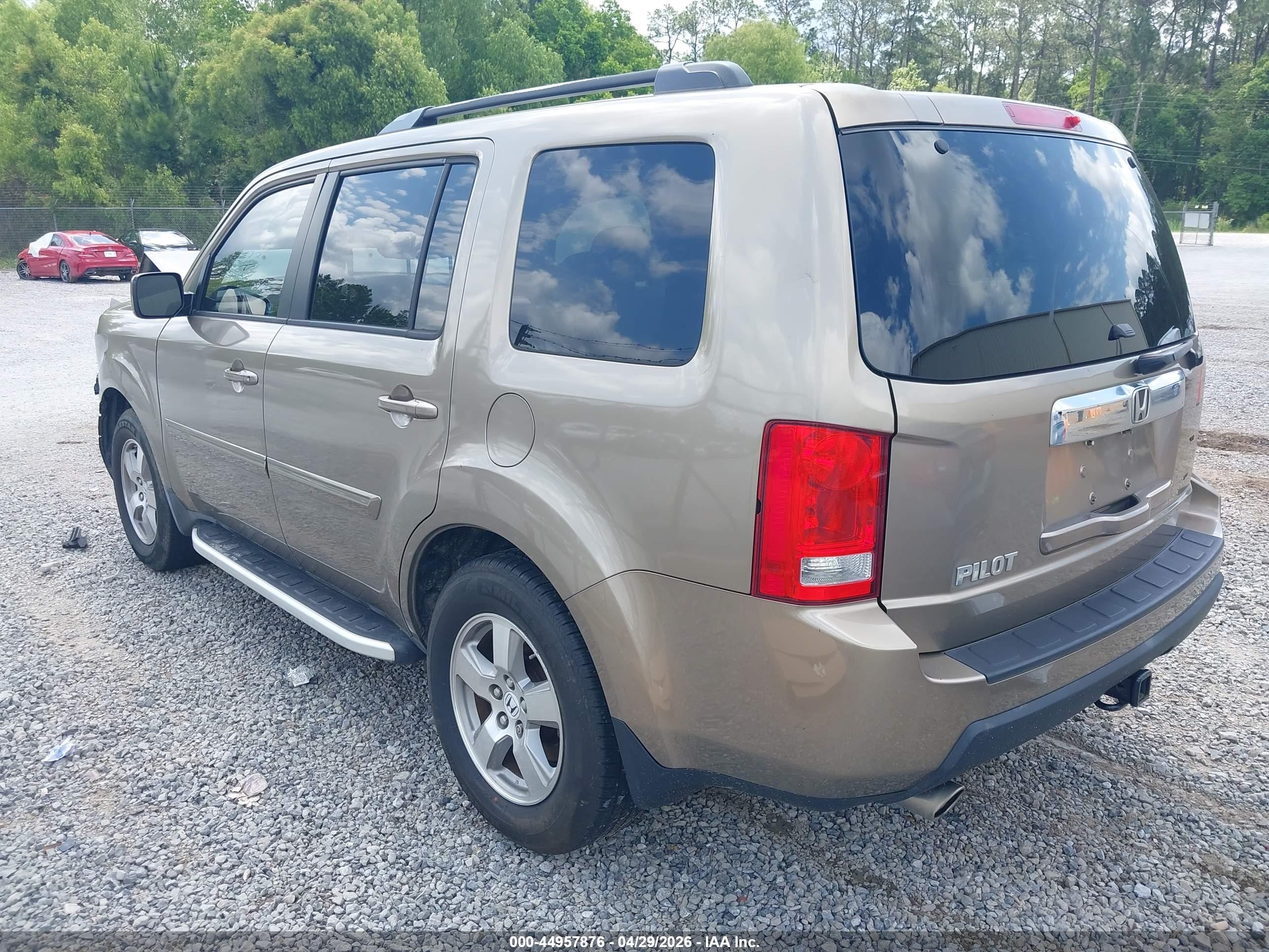 HONDA PILOT image 3