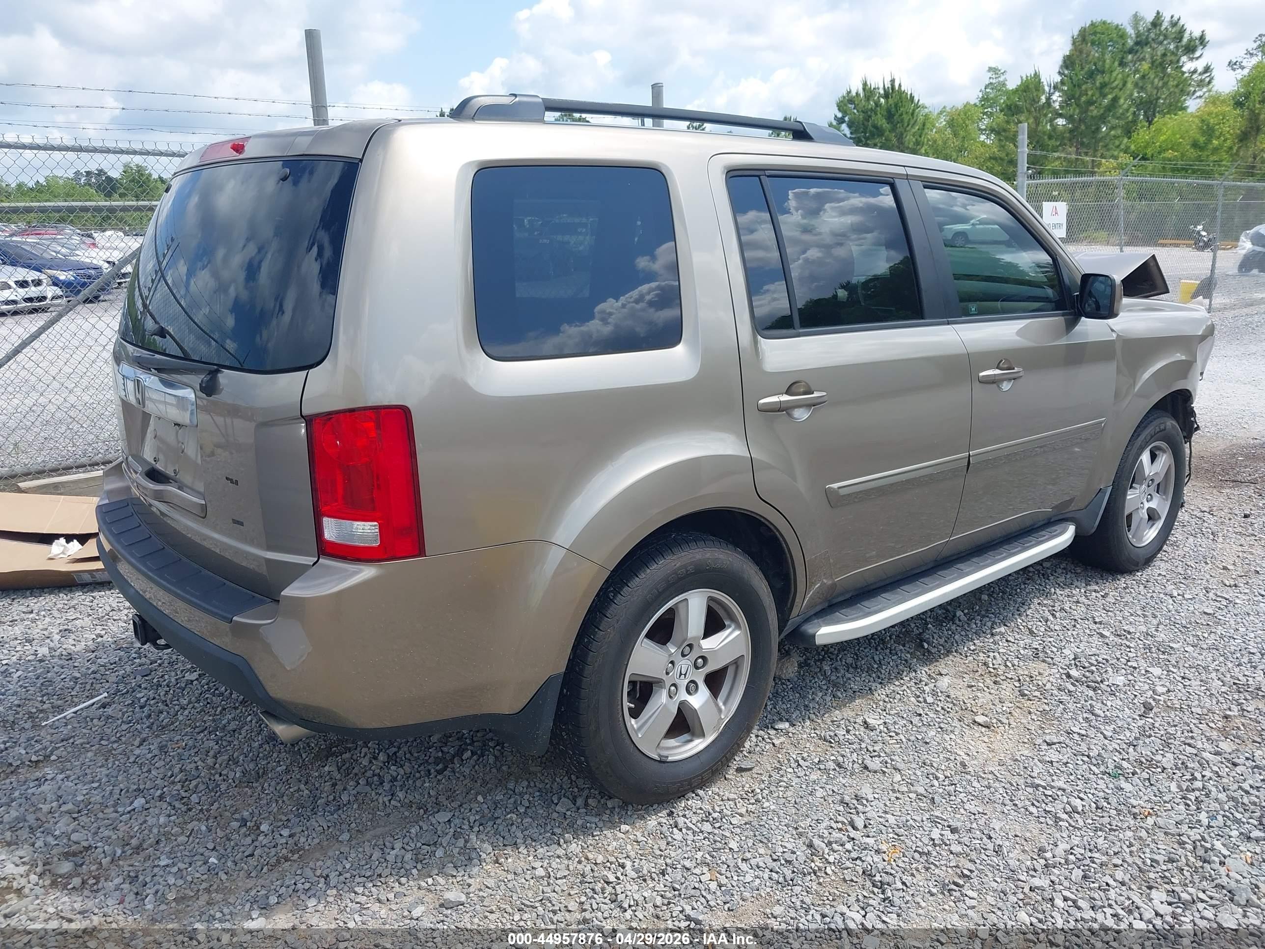 HONDA PILOT image 4