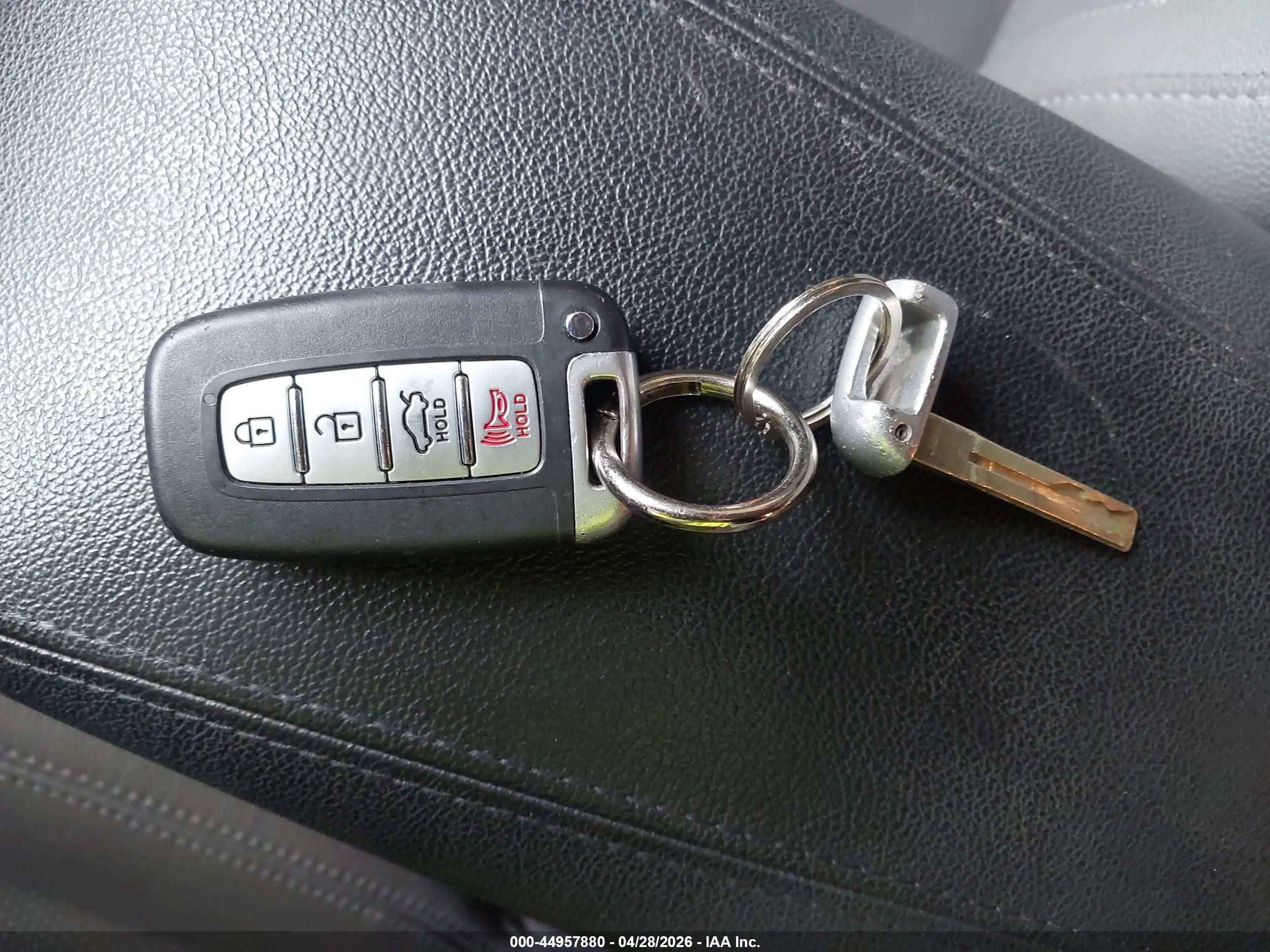 HYUNDAI SONATA image 11