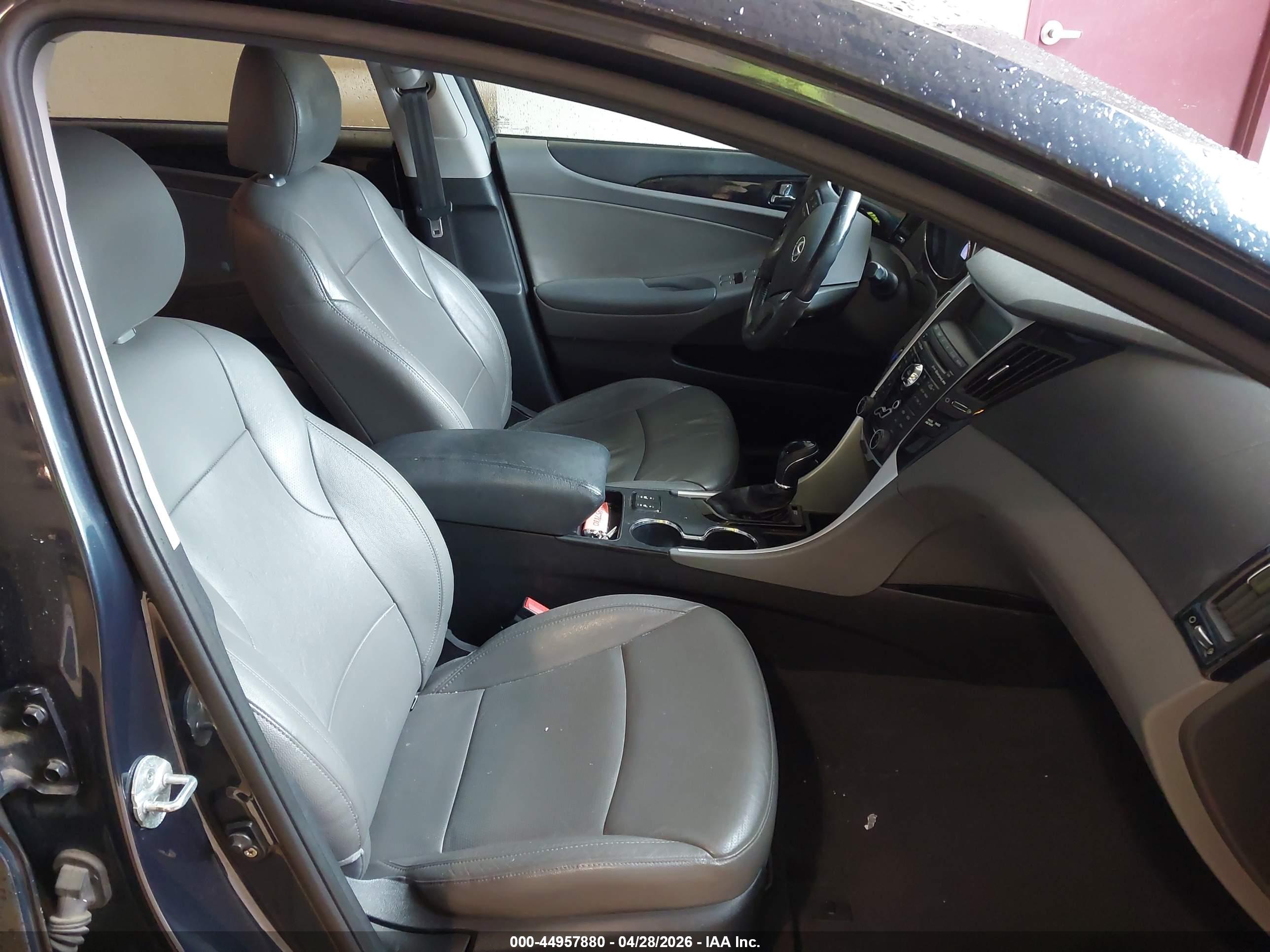 HYUNDAI SONATA image 5