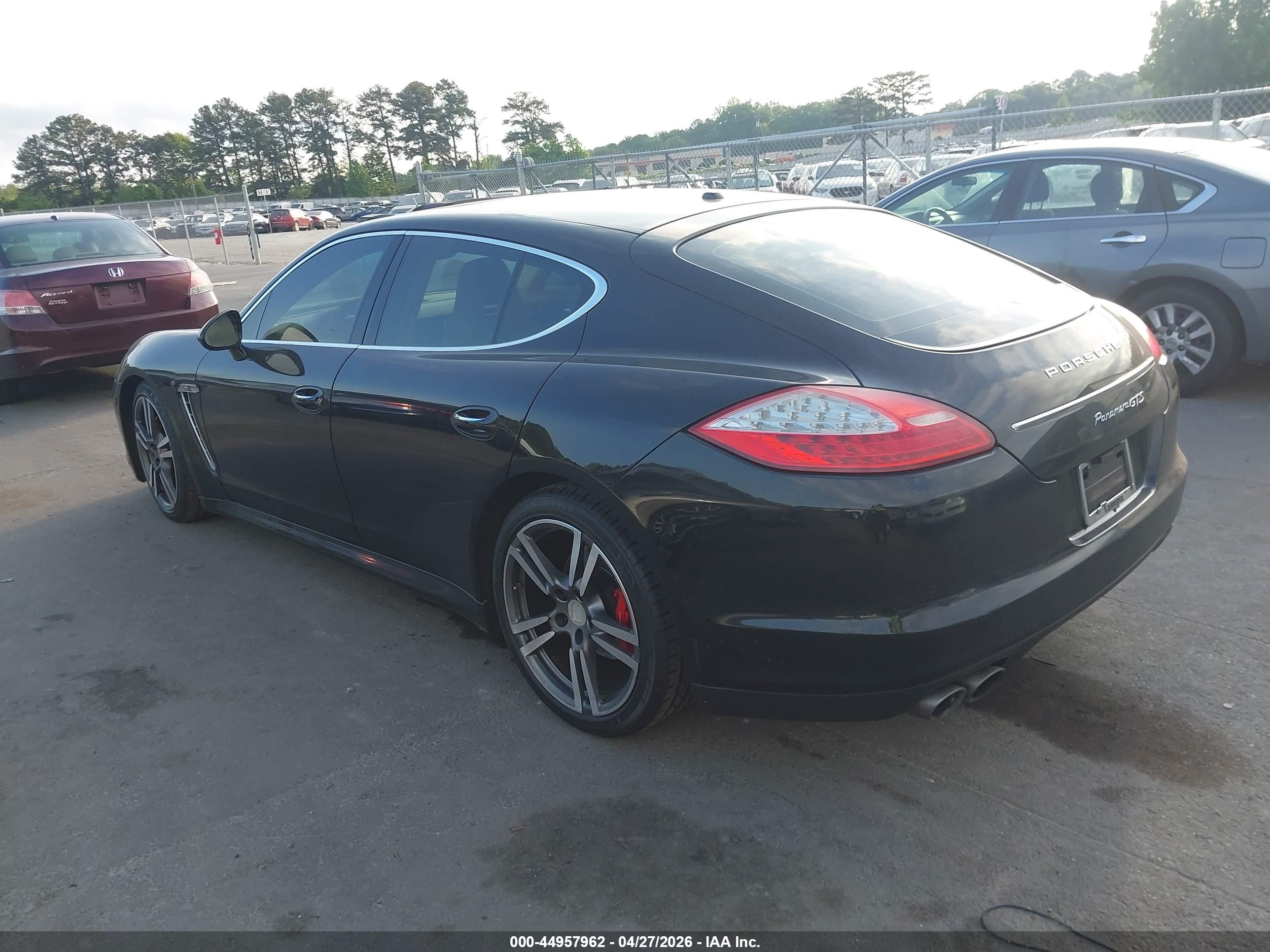 PORSCHE PANAMERA image 3