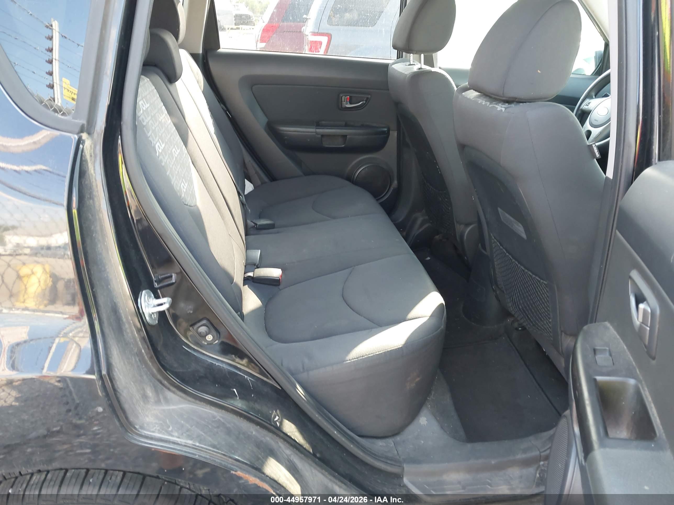 KIA SOUL image 8