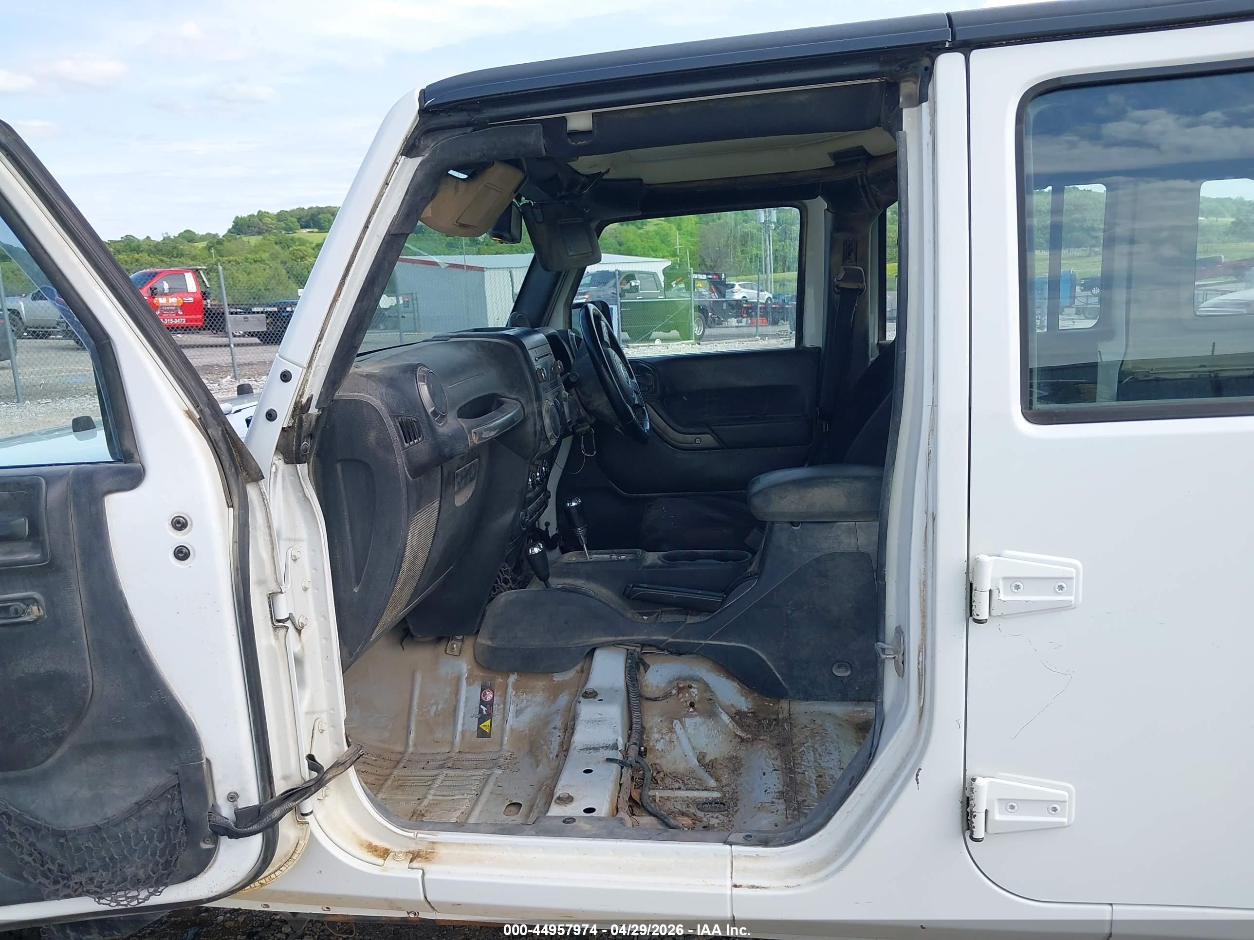 JEEP WRANGLER image 5