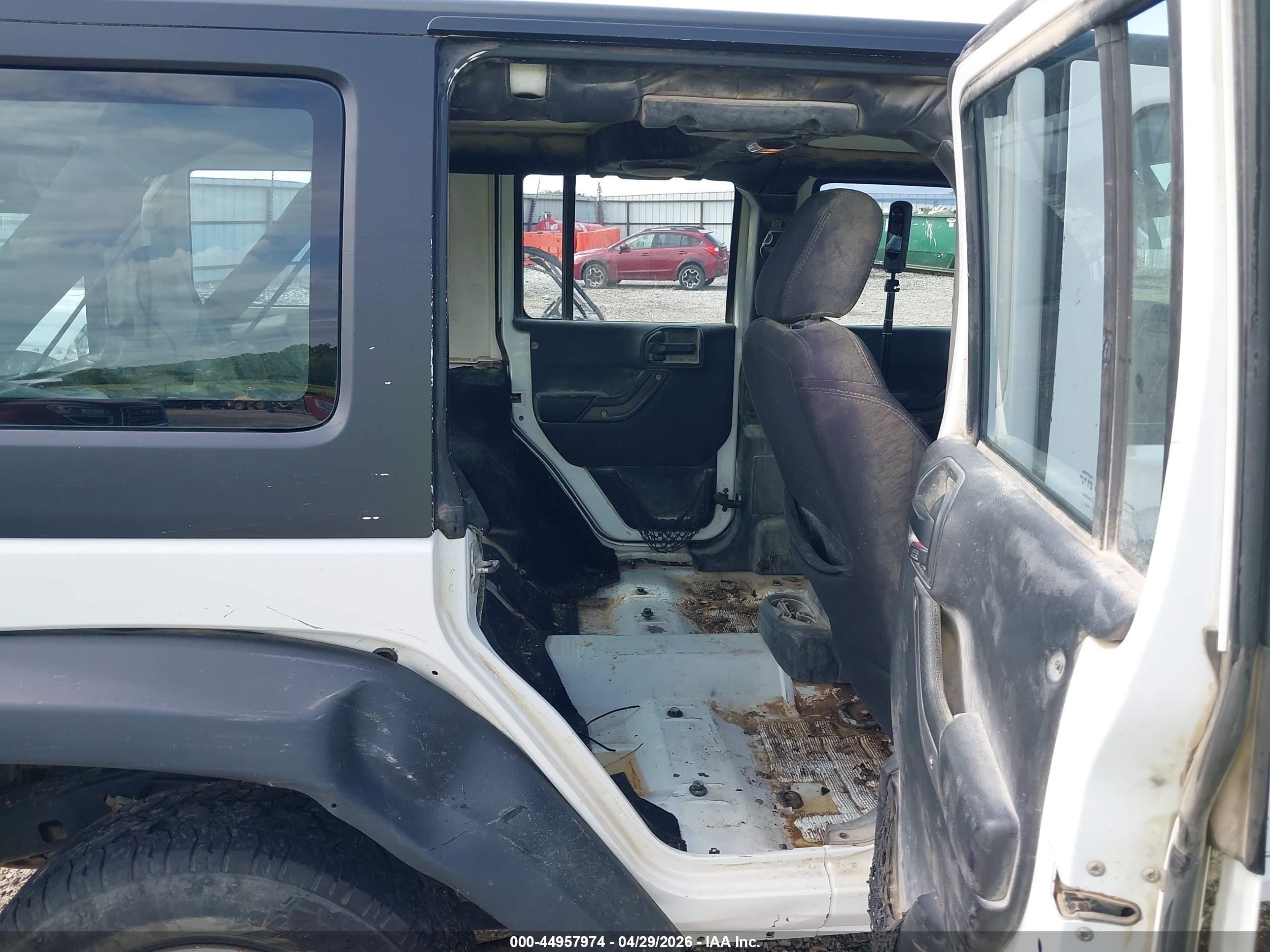 JEEP WRANGLER image 8