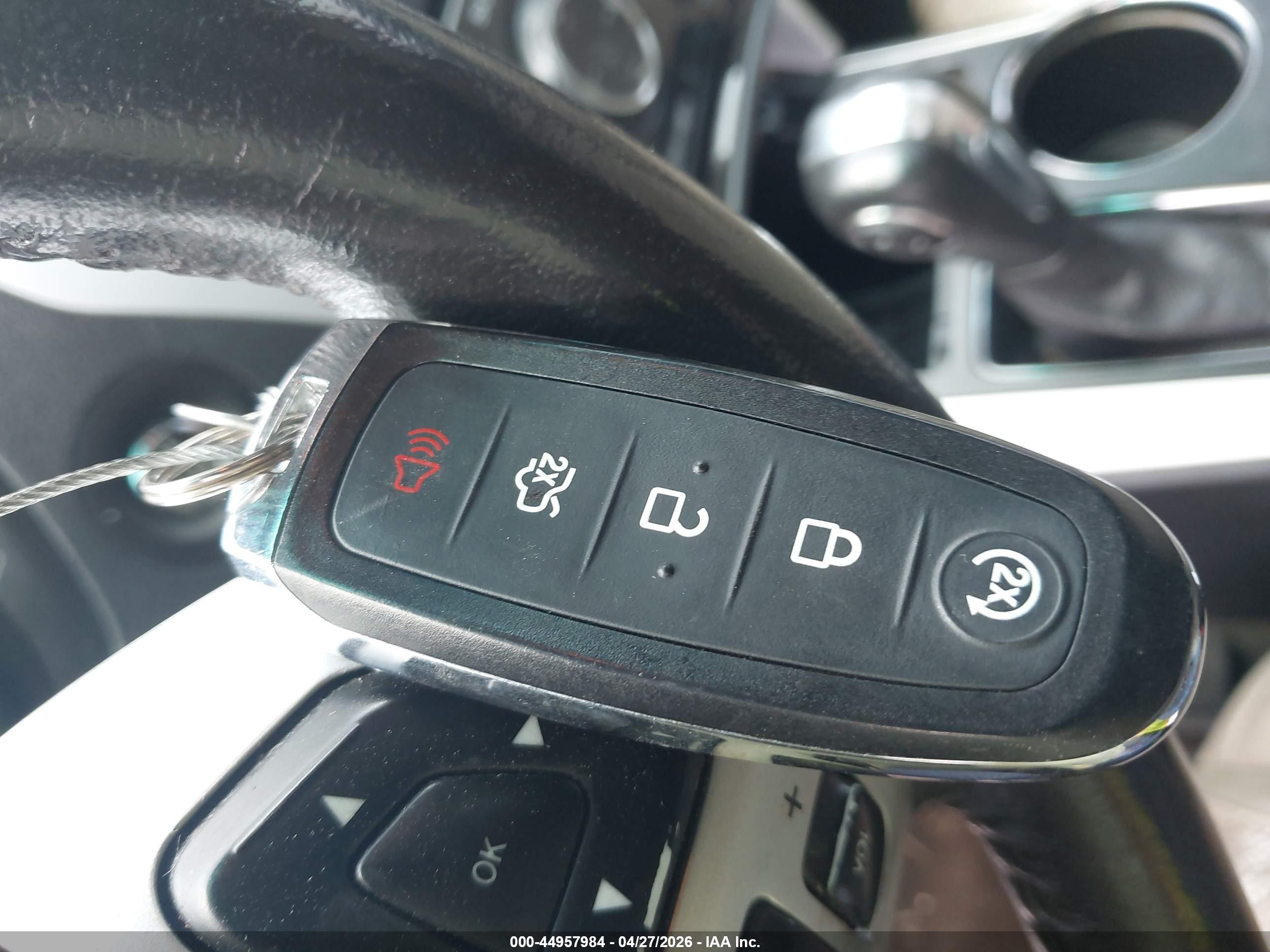 FORD EXPLORER image 11