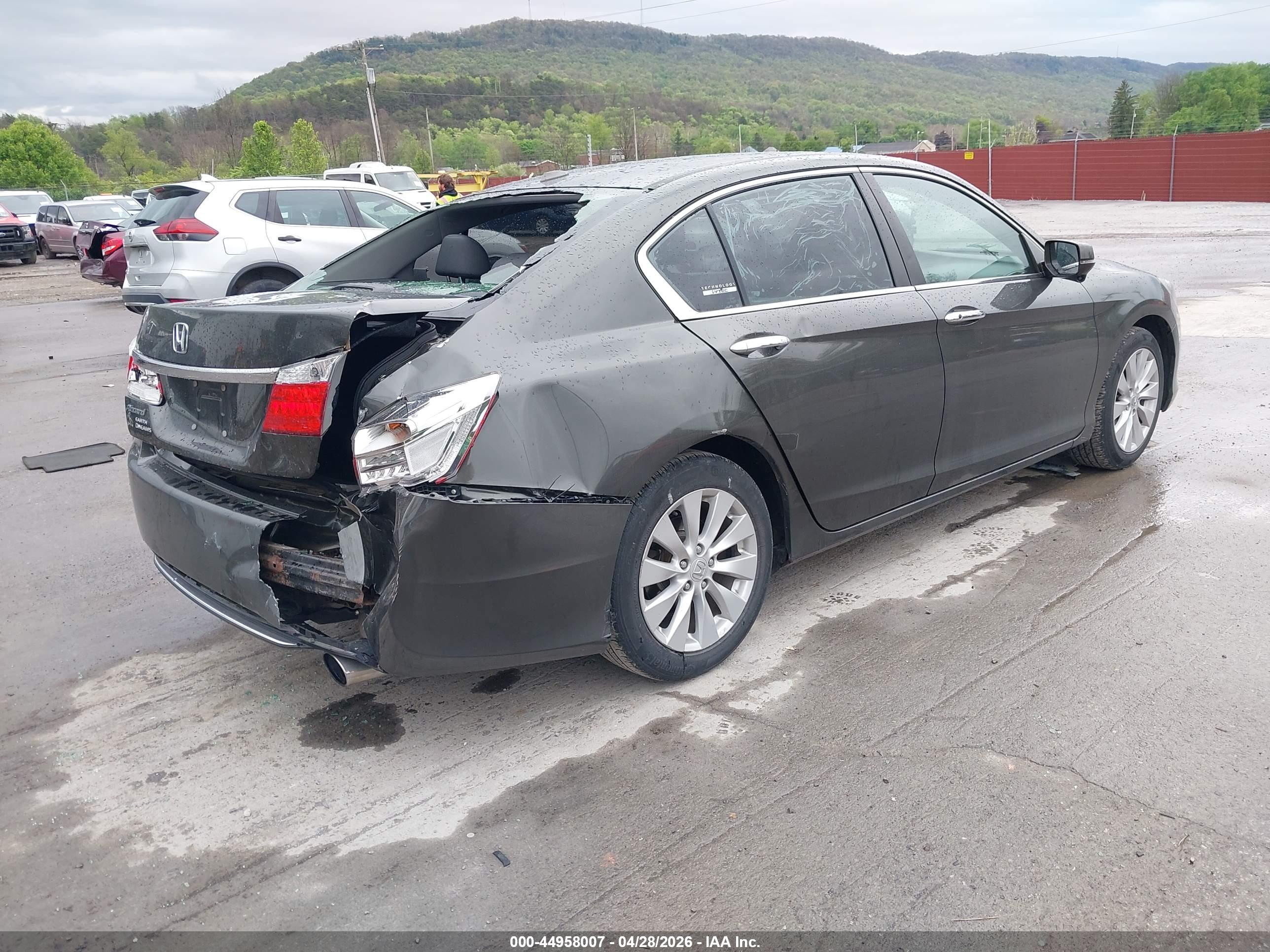 HONDA ACCORD image 4