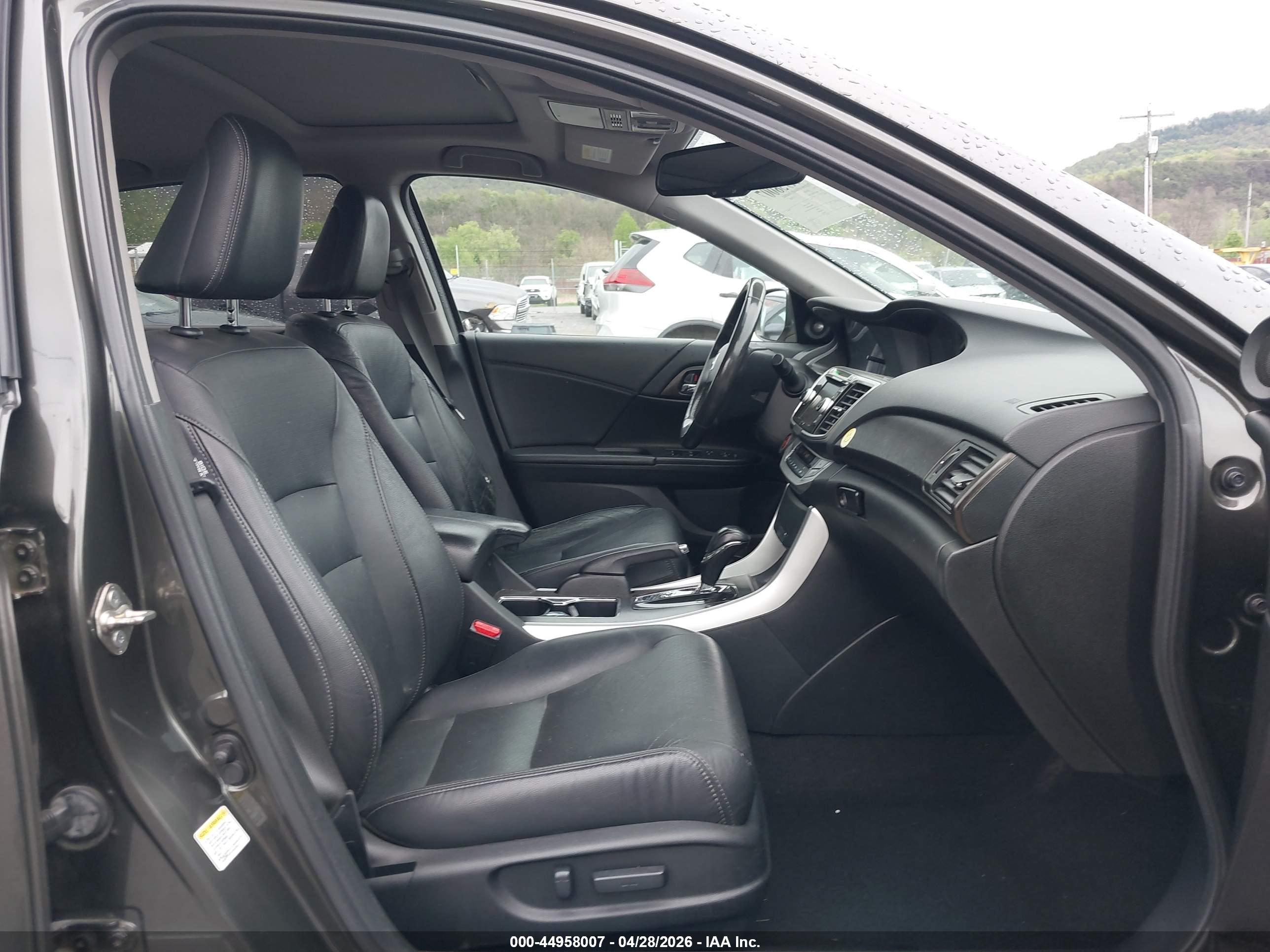 HONDA ACCORD image 5