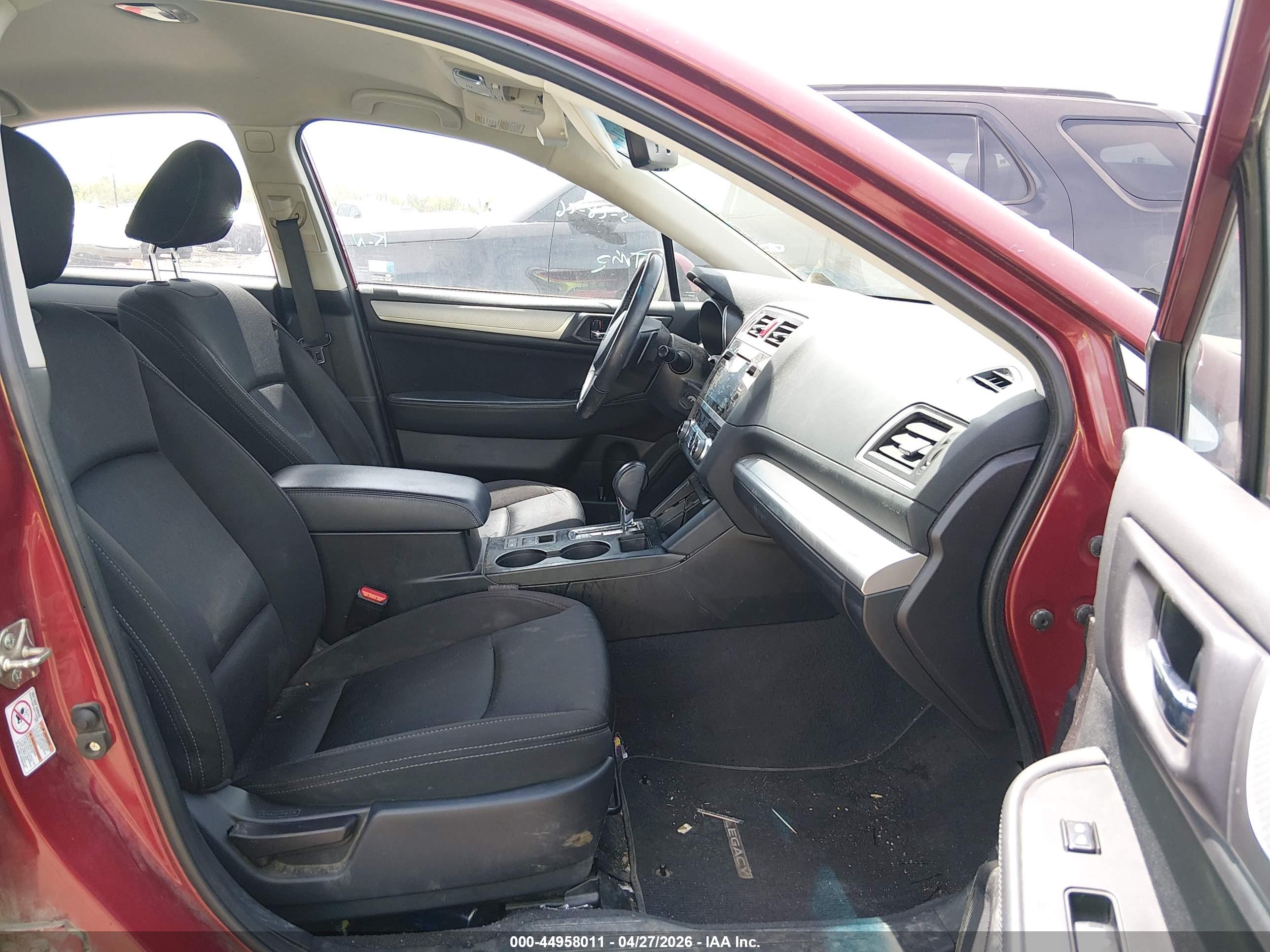 SUBARU LEGACY image 5