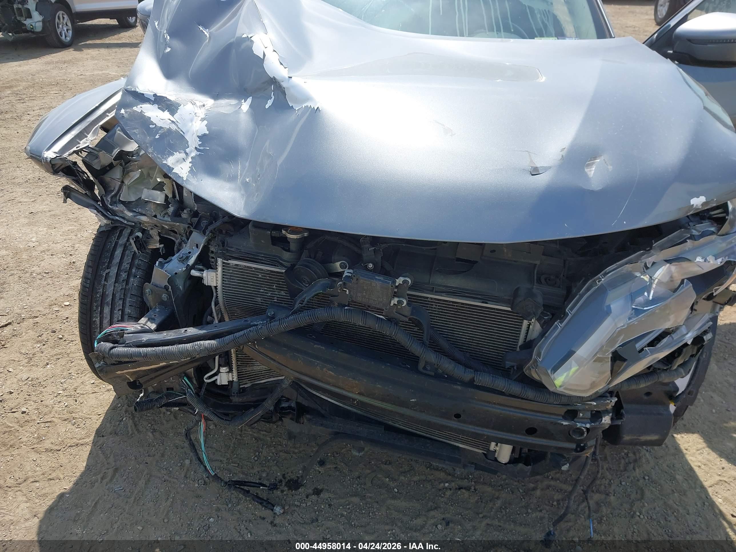 NISSAN ROGUE image 10
