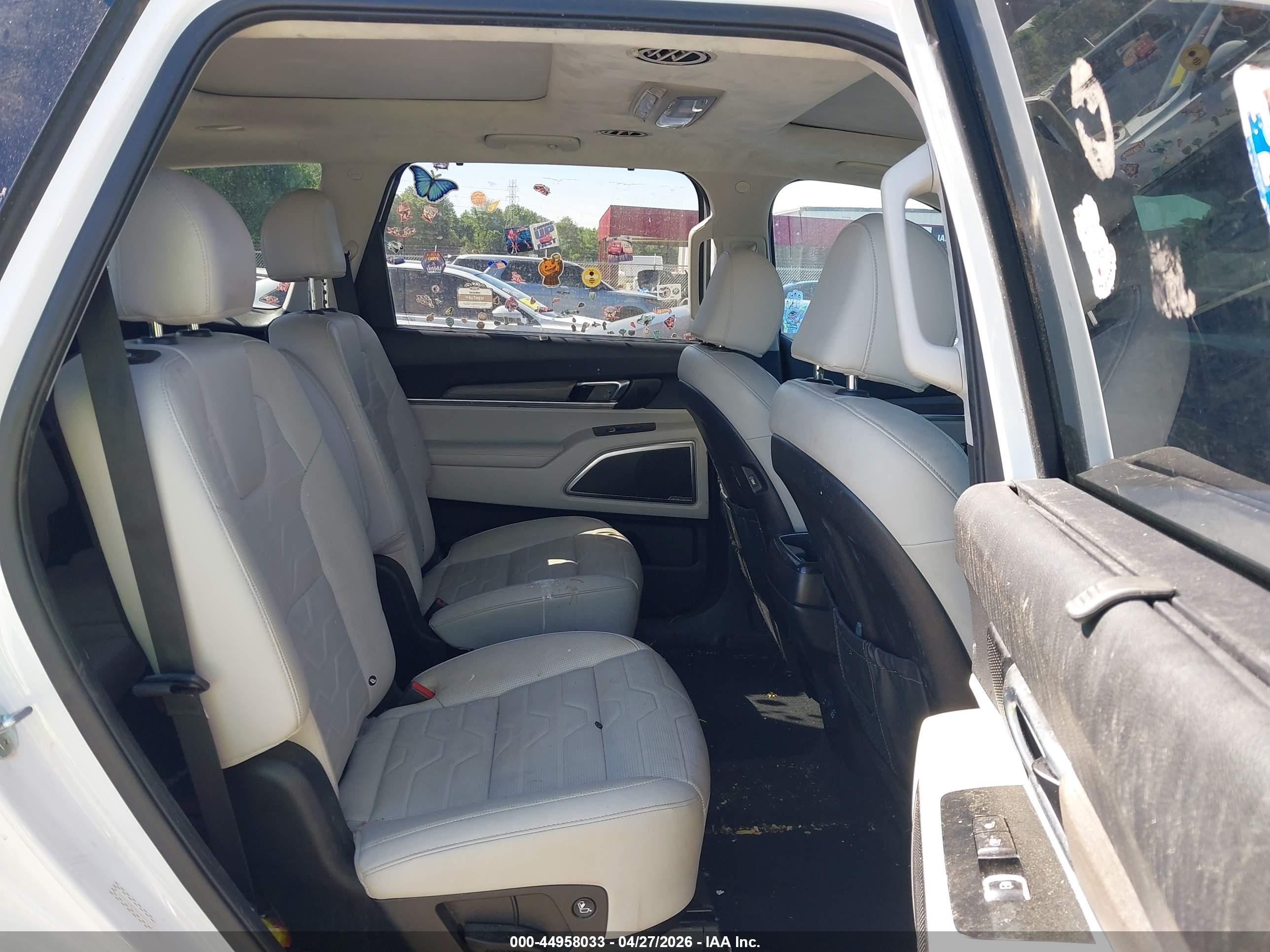 KIA TELLURIDE image 8