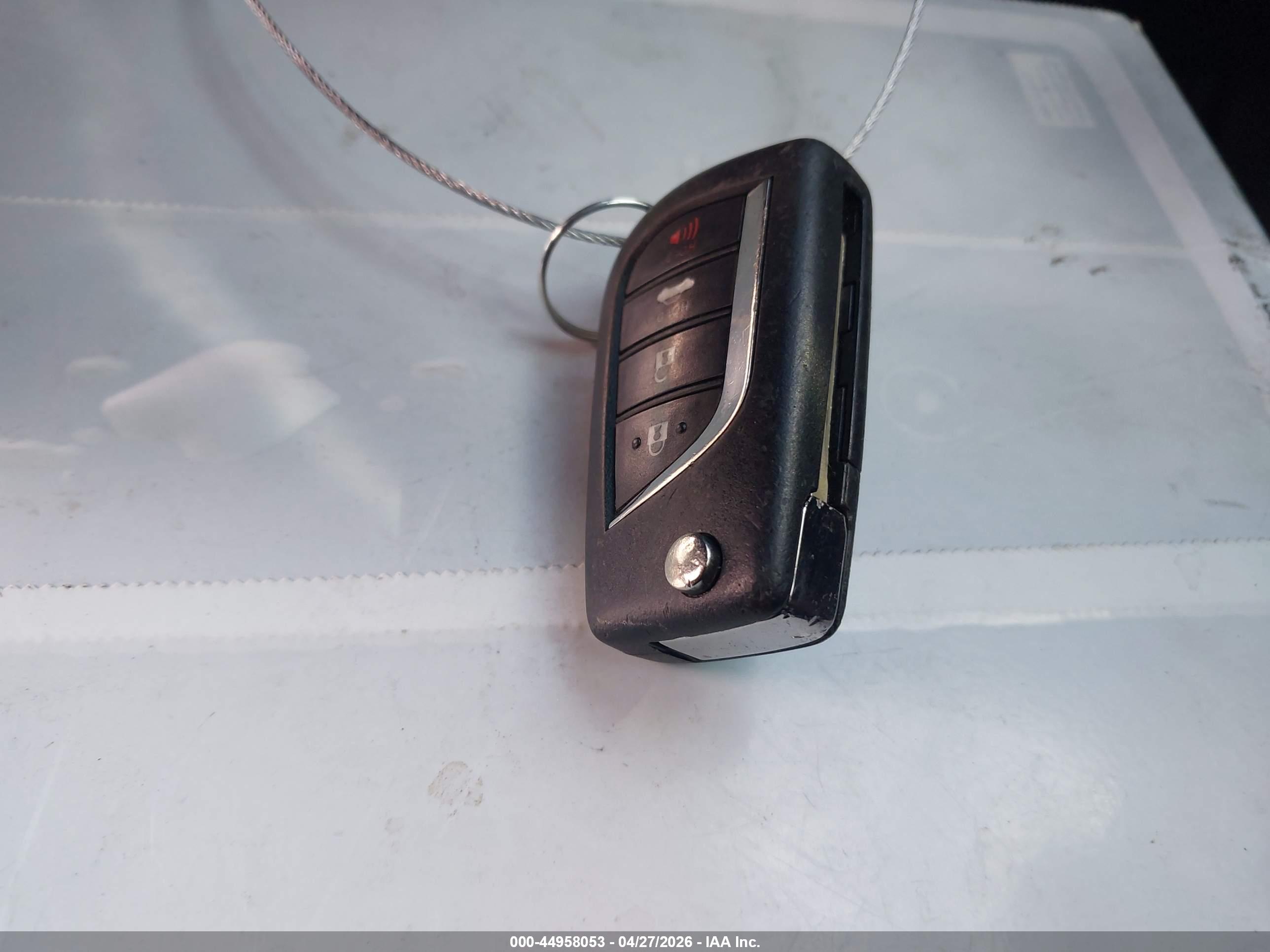 TOYOTA CAMRY image 11