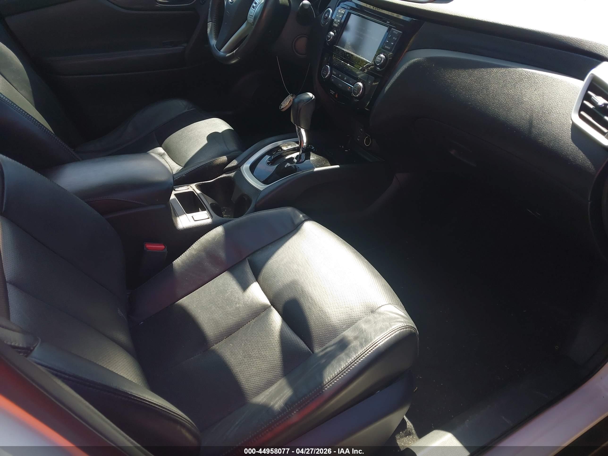 NISSAN ROGUE image 5
