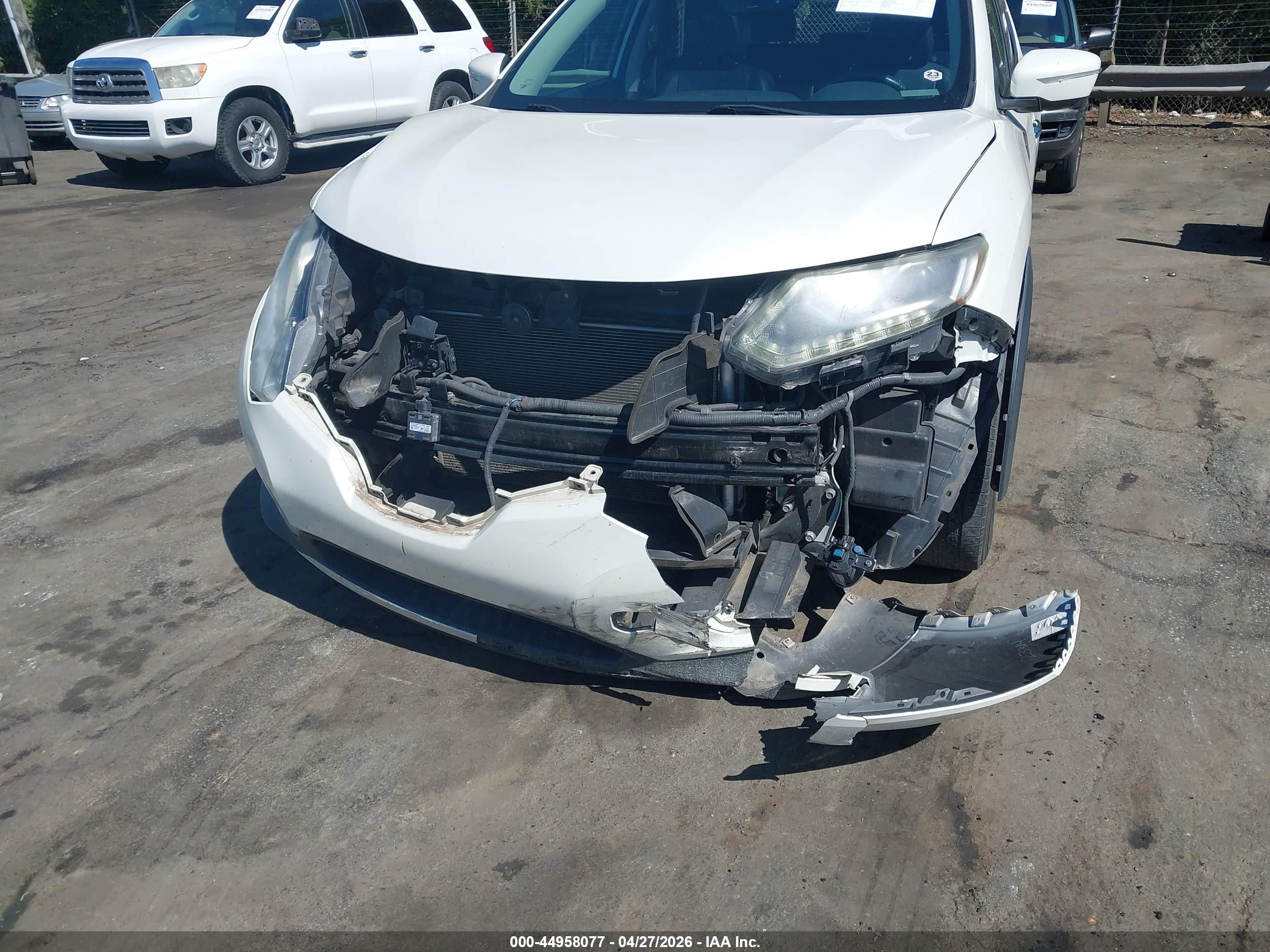 NISSAN ROGUE image 6