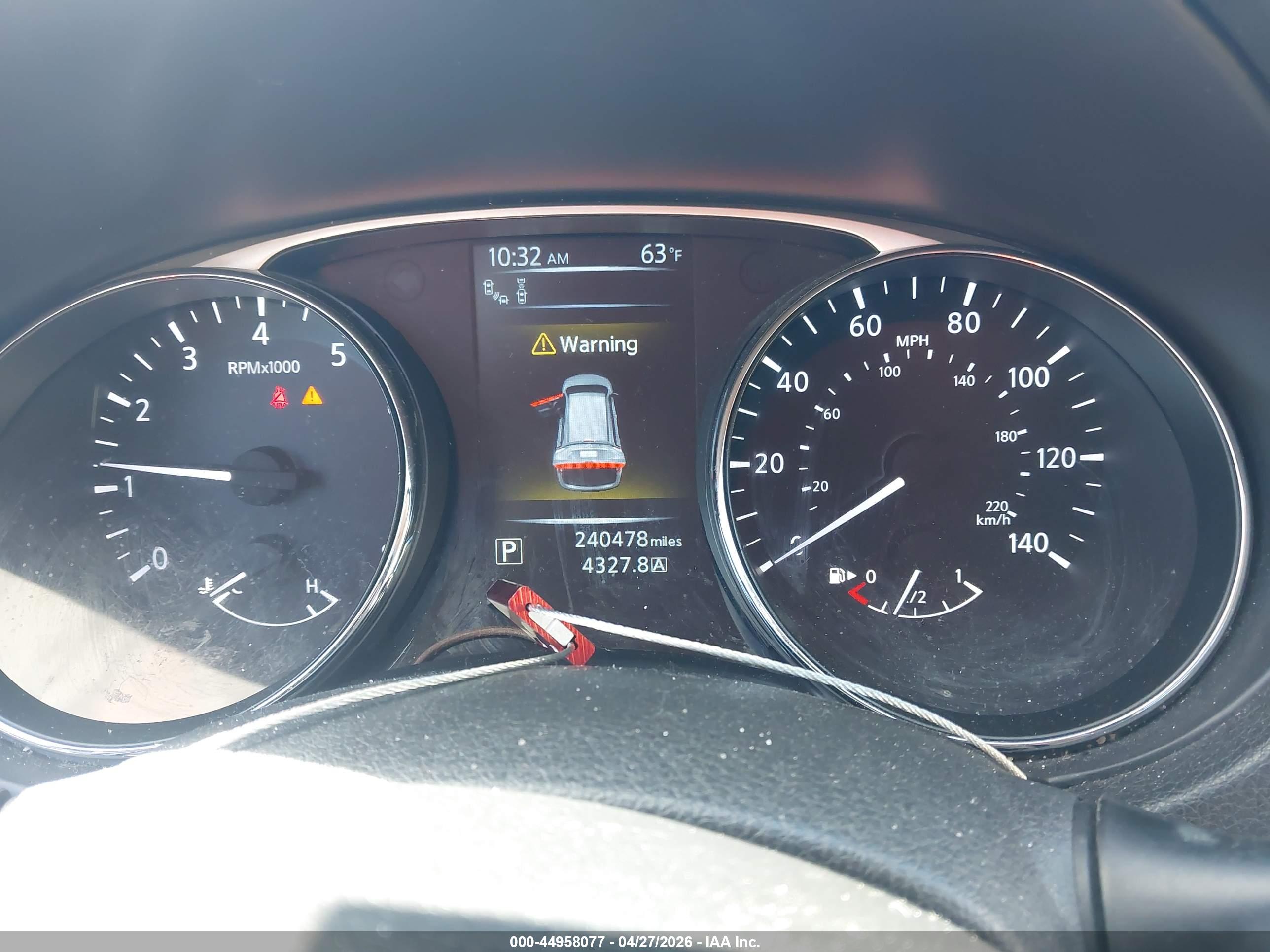 NISSAN ROGUE image 7