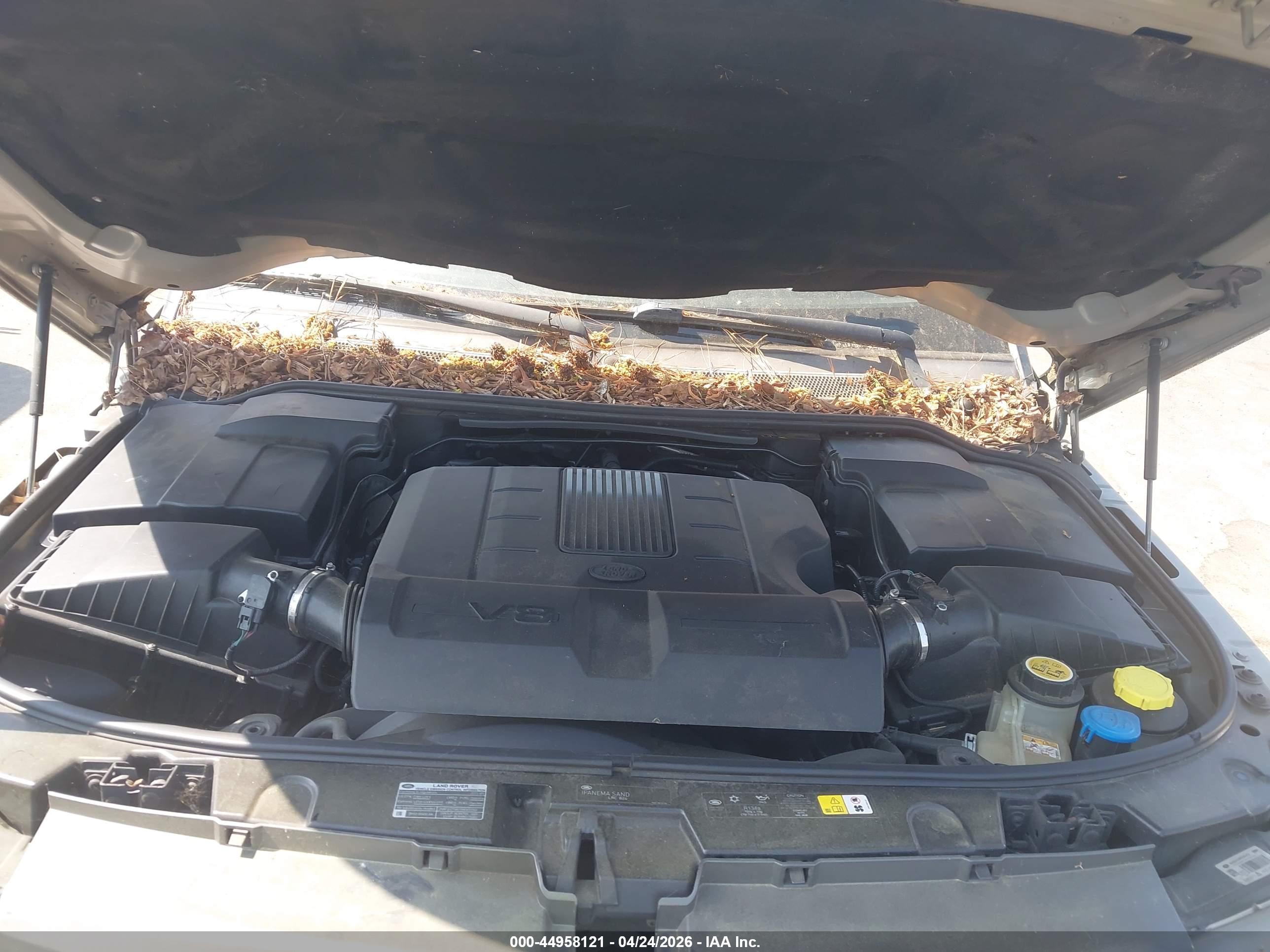 LAND ROVER image 10