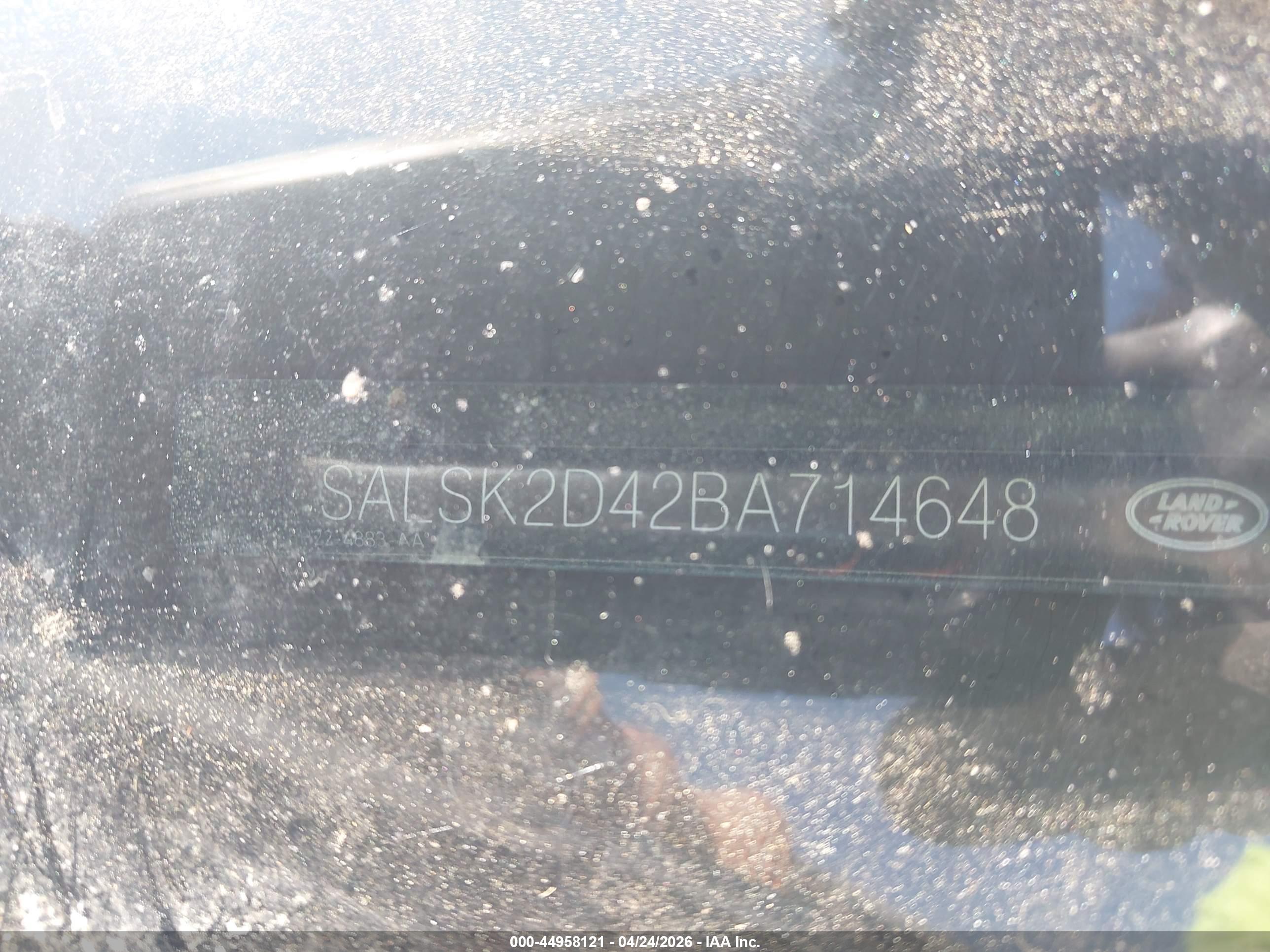 LAND ROVER image 9