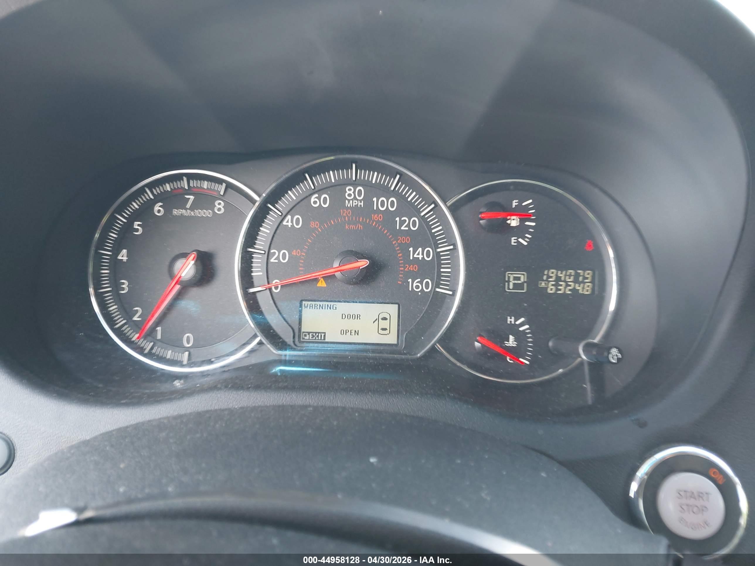NISSAN MAXIMA image 7