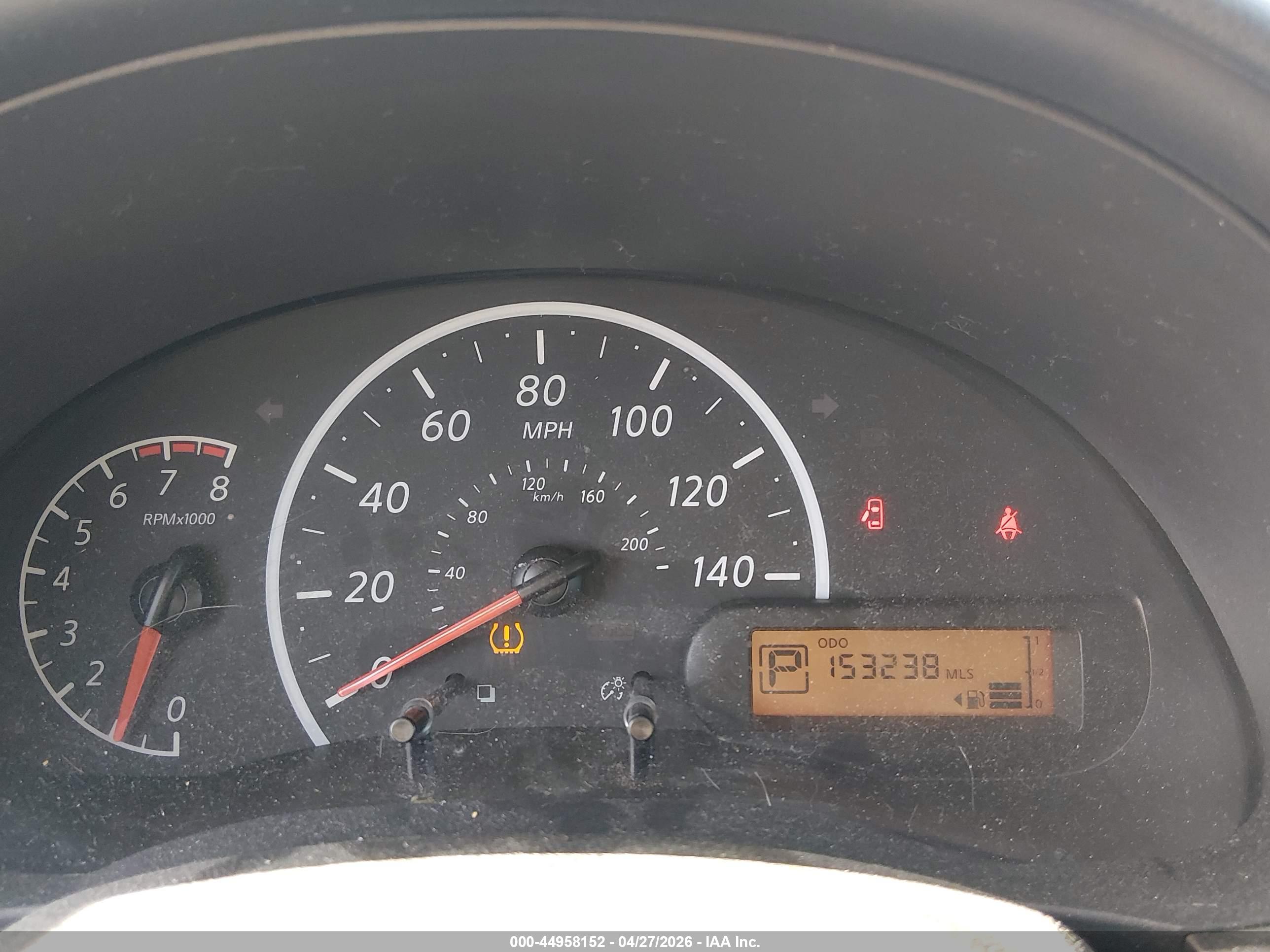 NISSAN VERSA image 7