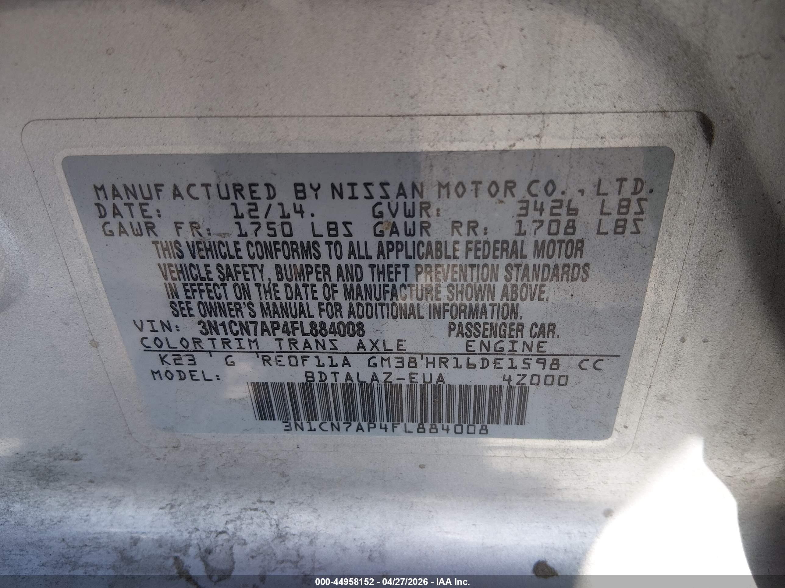 NISSAN VERSA image 9