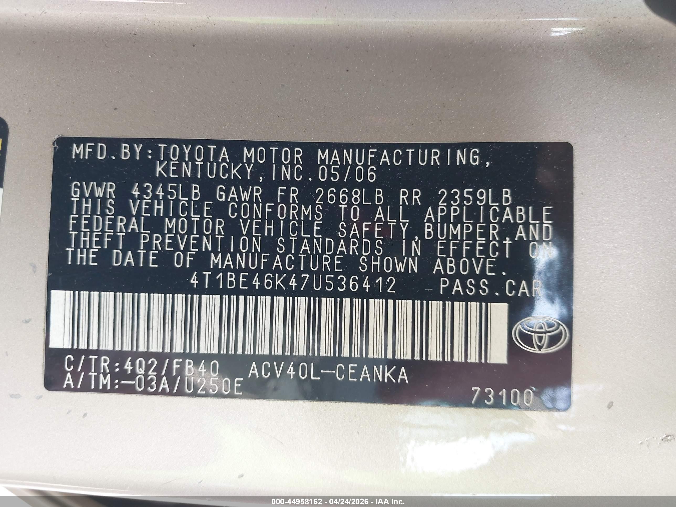 TOYOTA CAMRY image 9