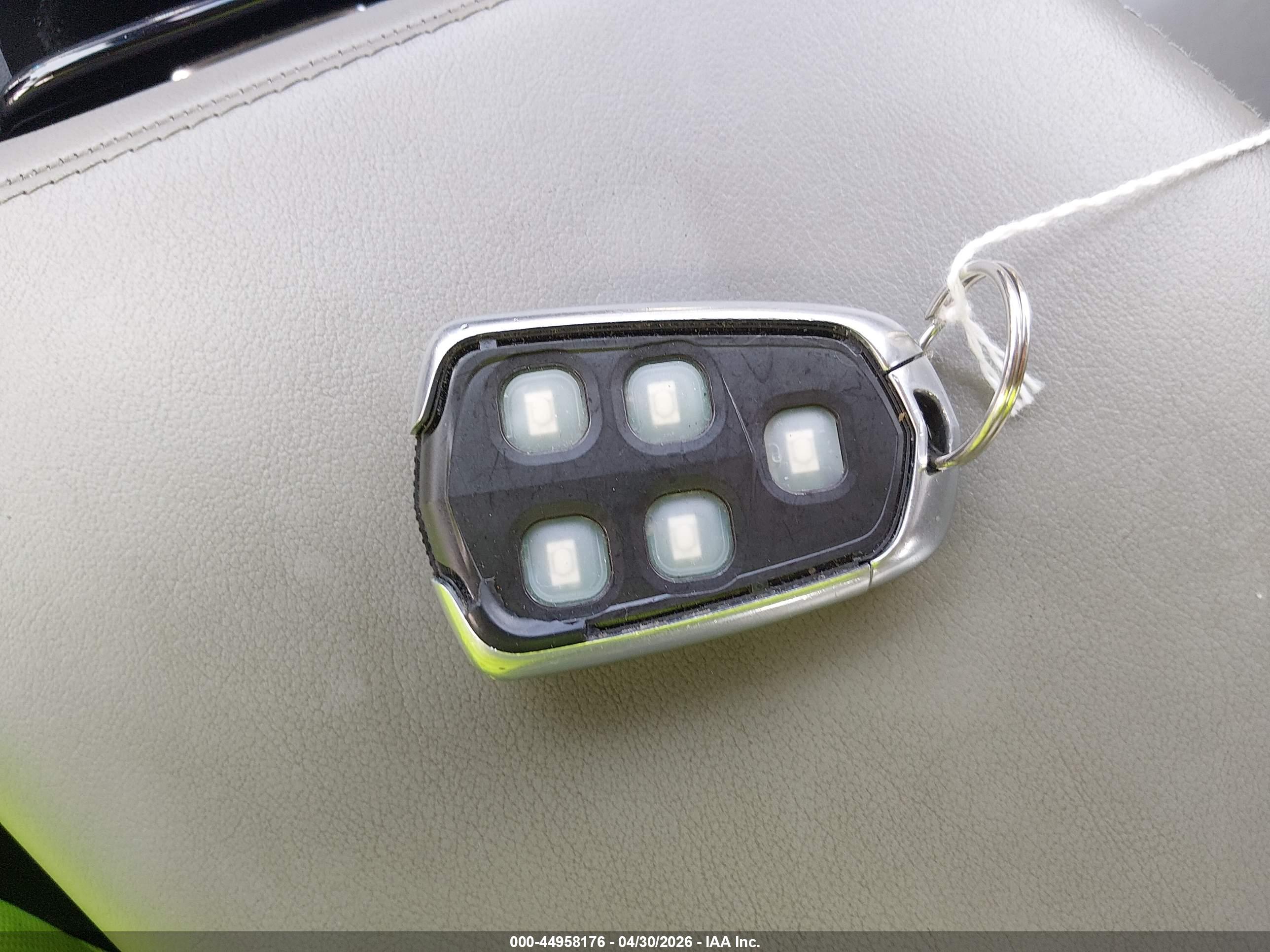 CADILLAC CTS image 11