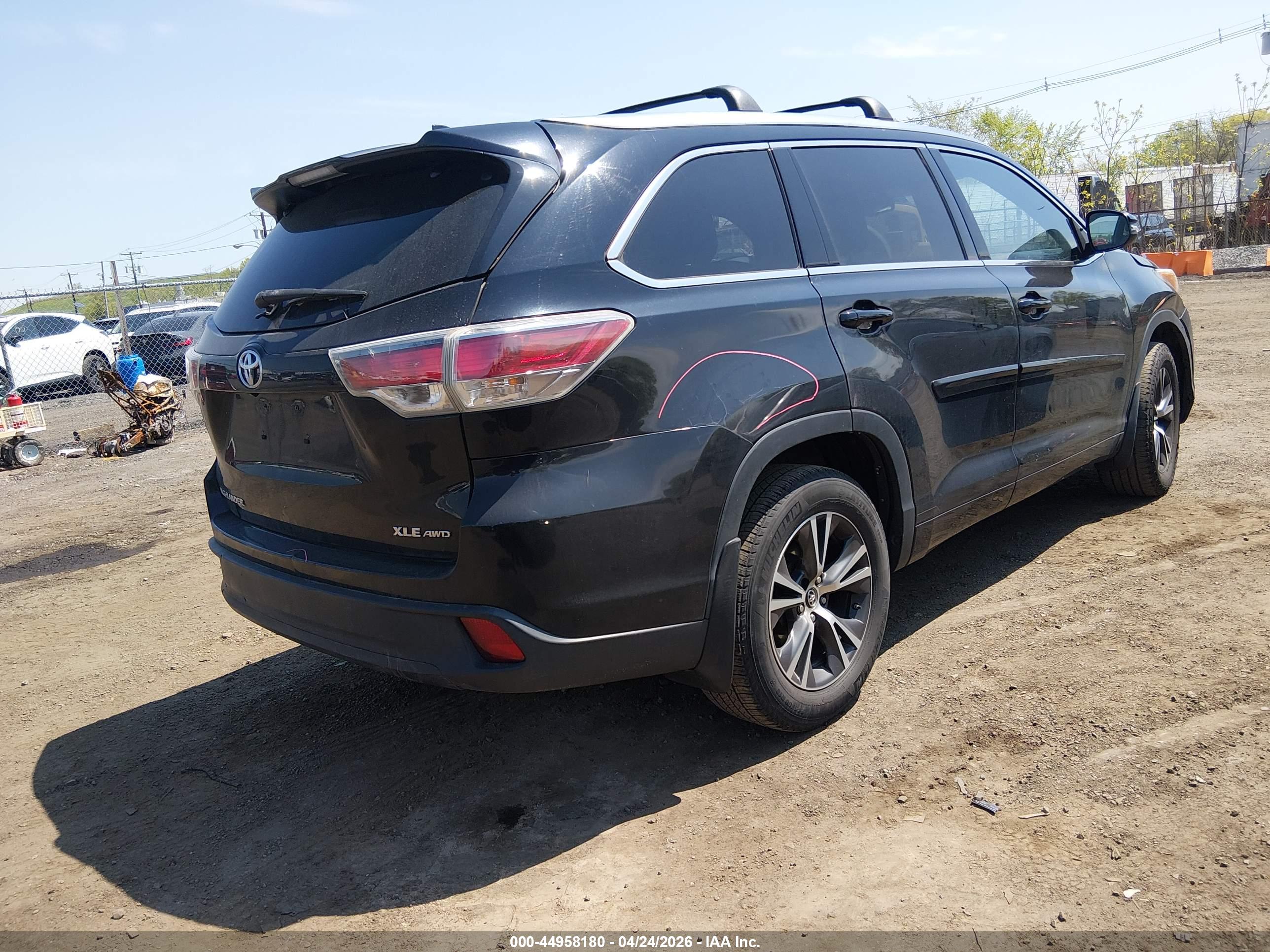 TOYOTA HIGHLANDER image 4