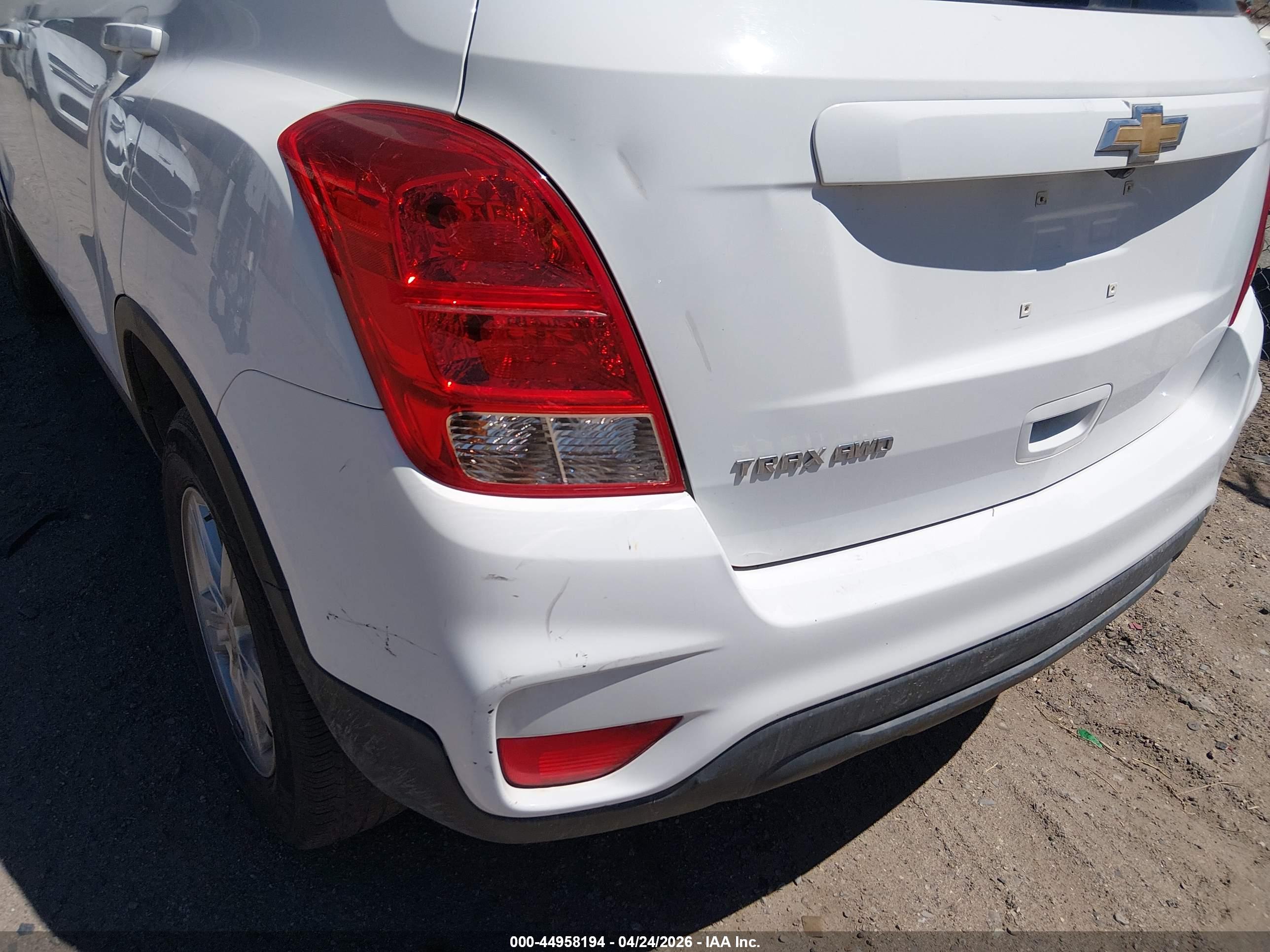 CHEVROLET TRAX image 6