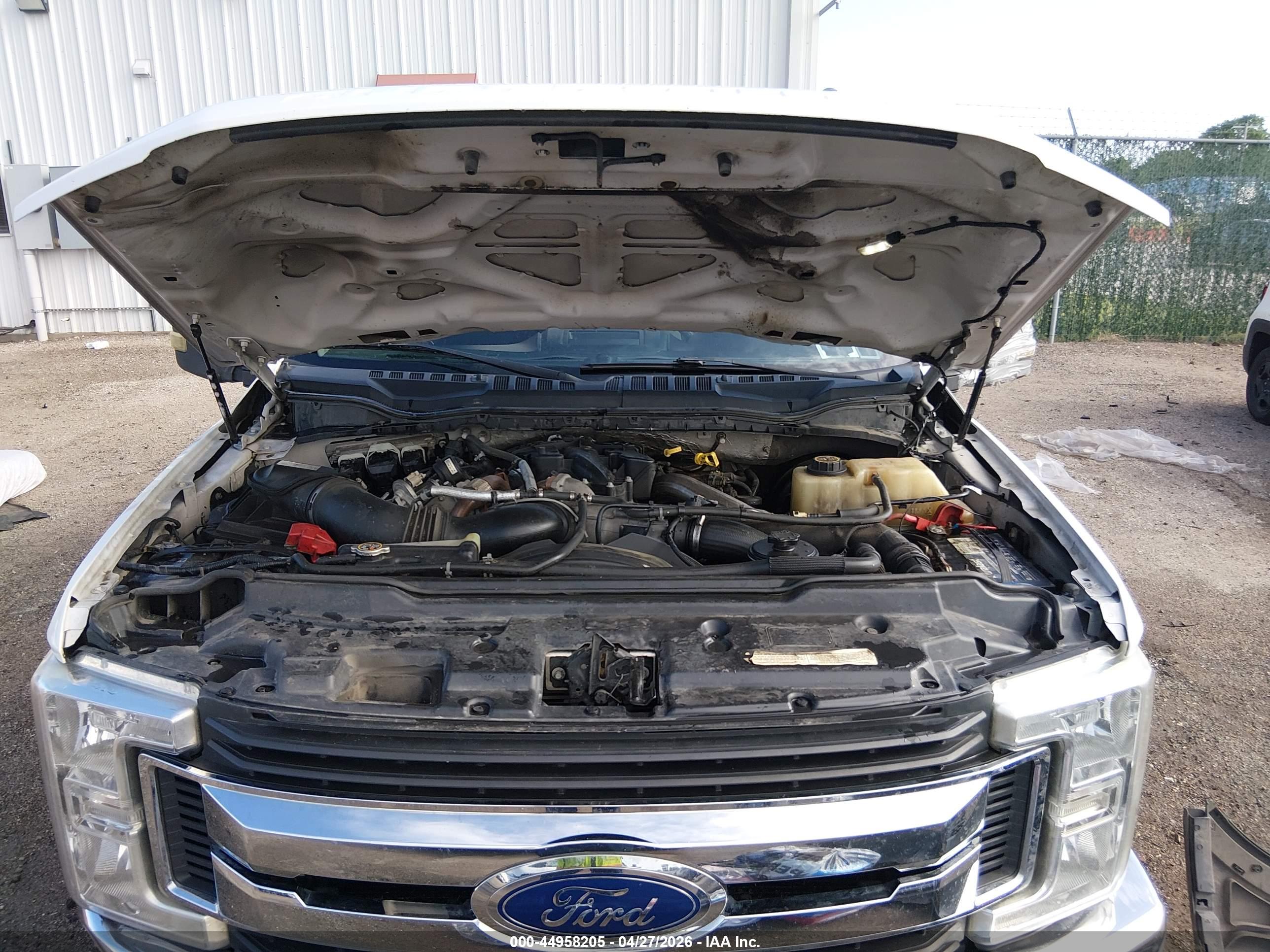FORD F-250 image 10