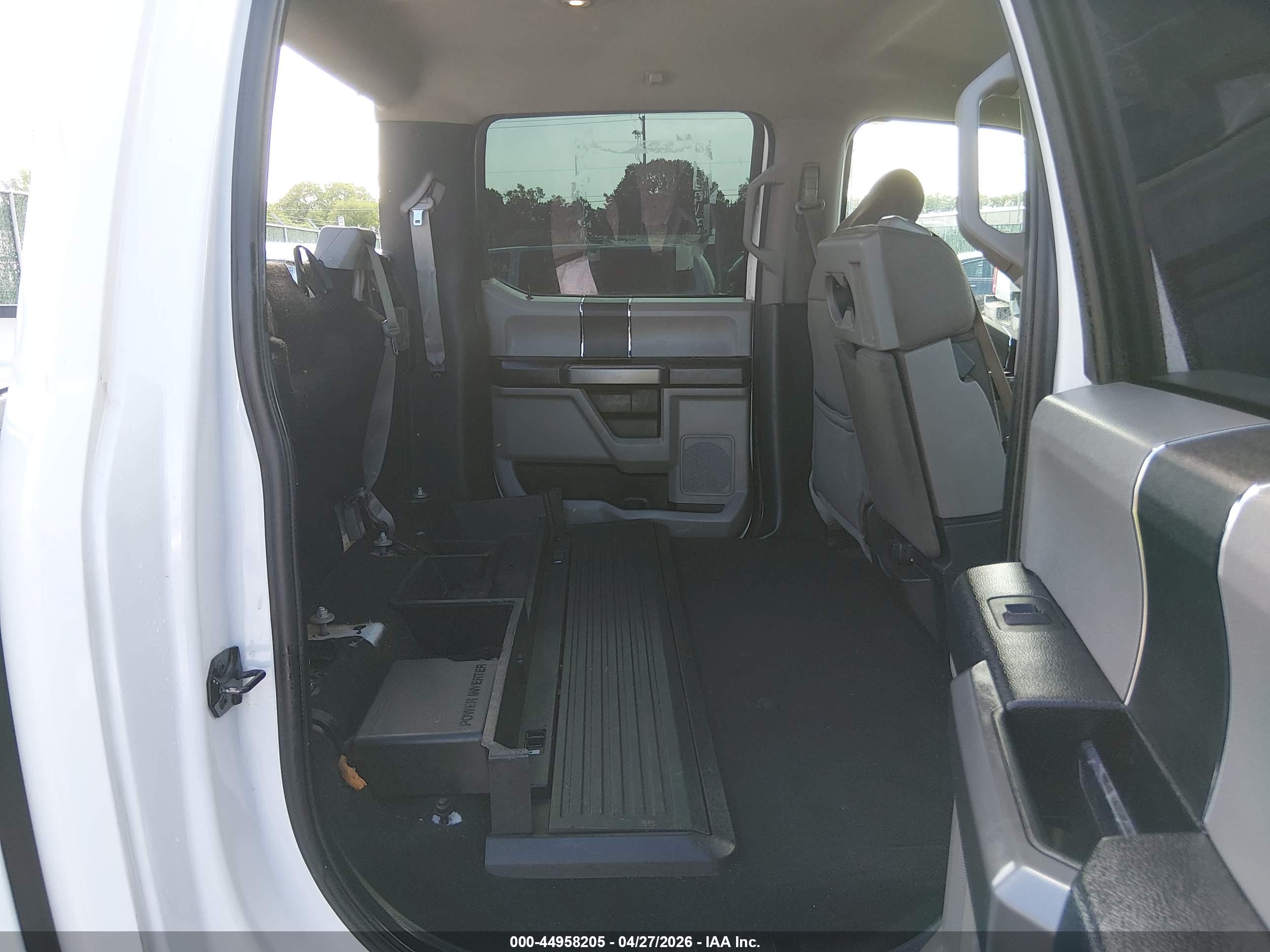 FORD F-250 image 8