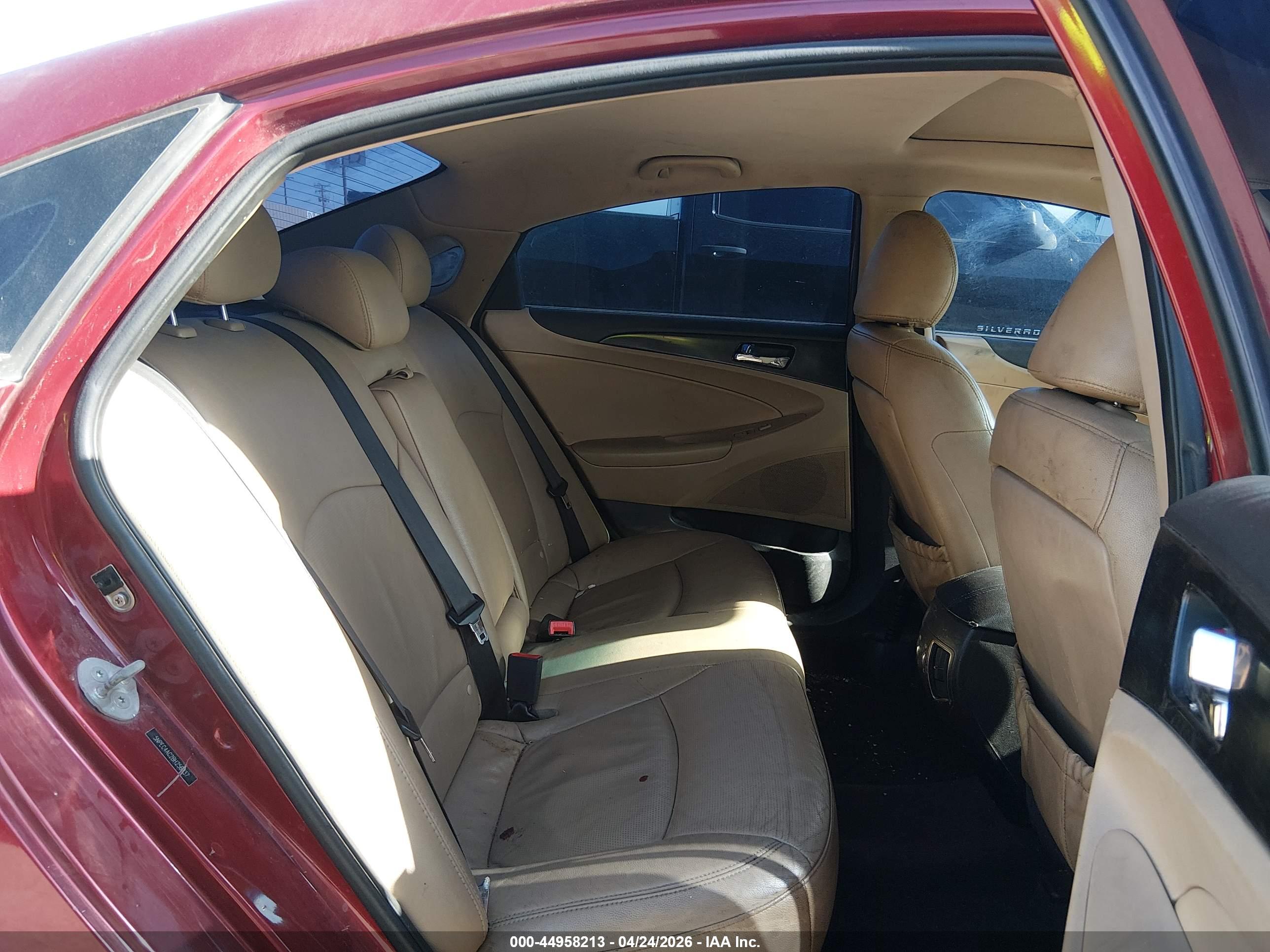 HYUNDAI SONATA image 8