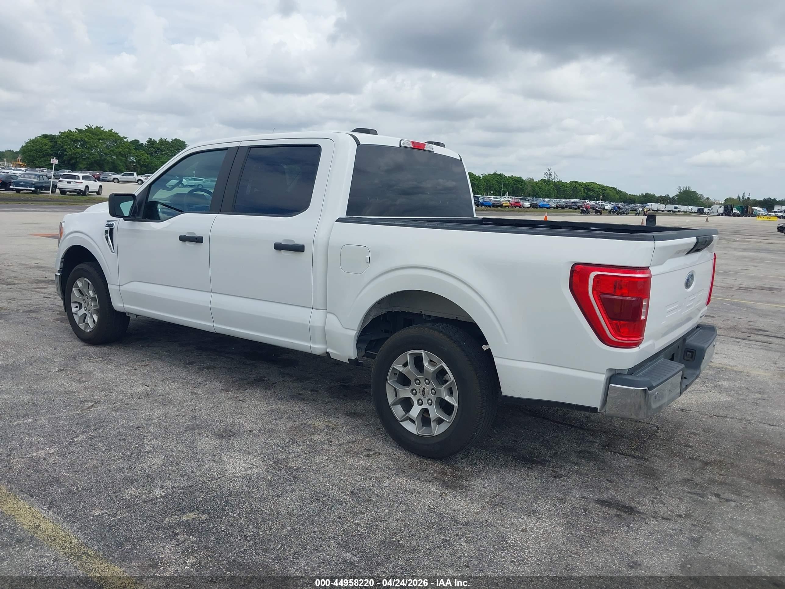 FORD F-150 image 3