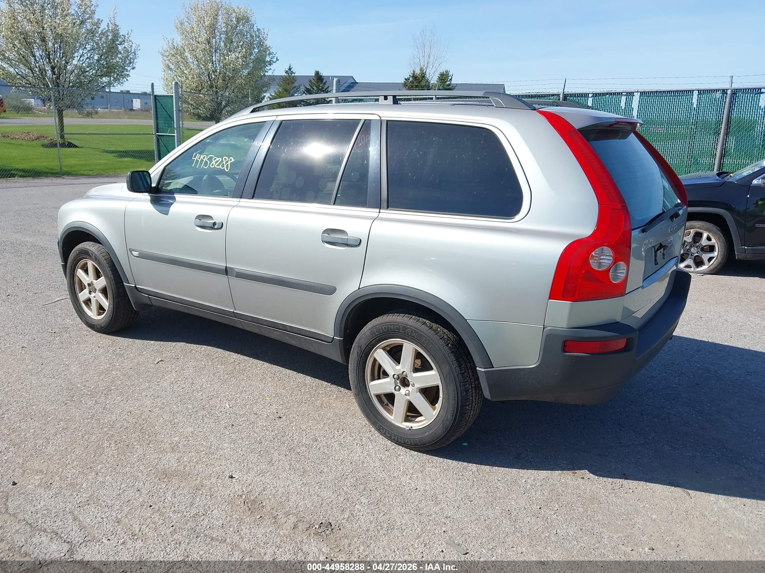 VOLVO XC90 image 3